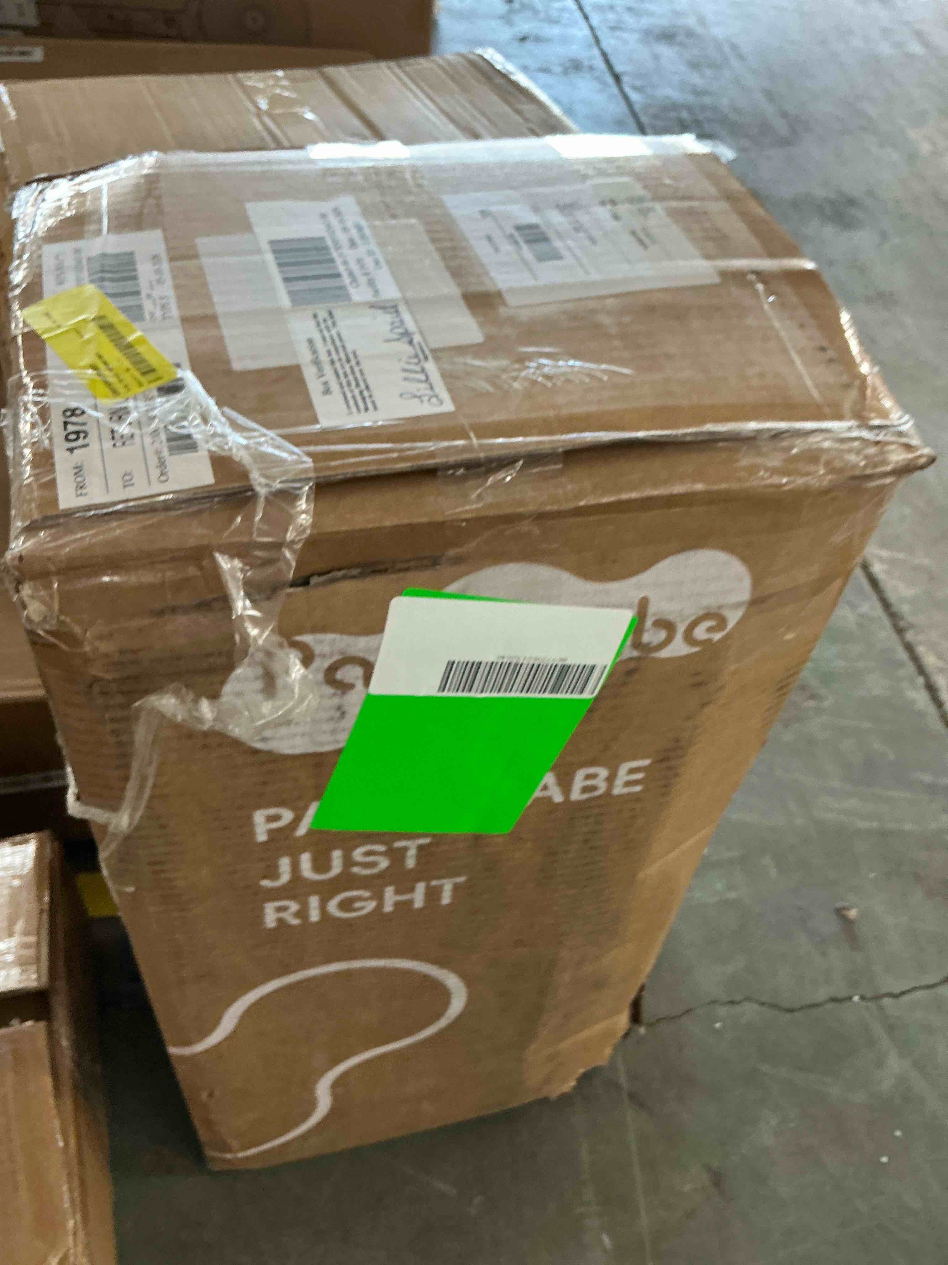 Condition photo showing New/Like New for pamo babe 4-in-1 baby playard with bassinet & changing table for newborn,4-panels playpen
