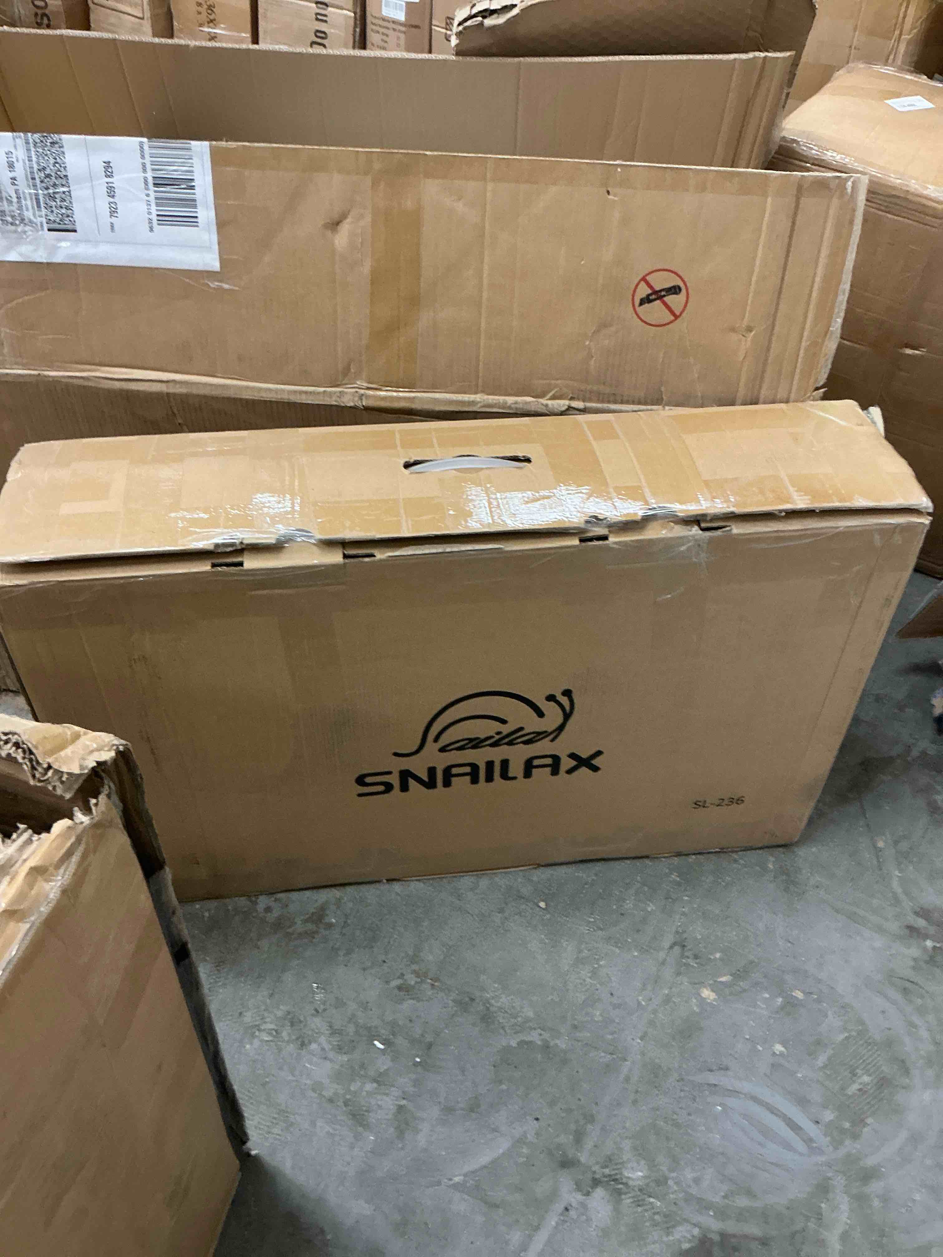 Condition photo showing Good Condition for snailax shiatsu back massager with heat & compression seat cushion massager for office chiar father s day gift