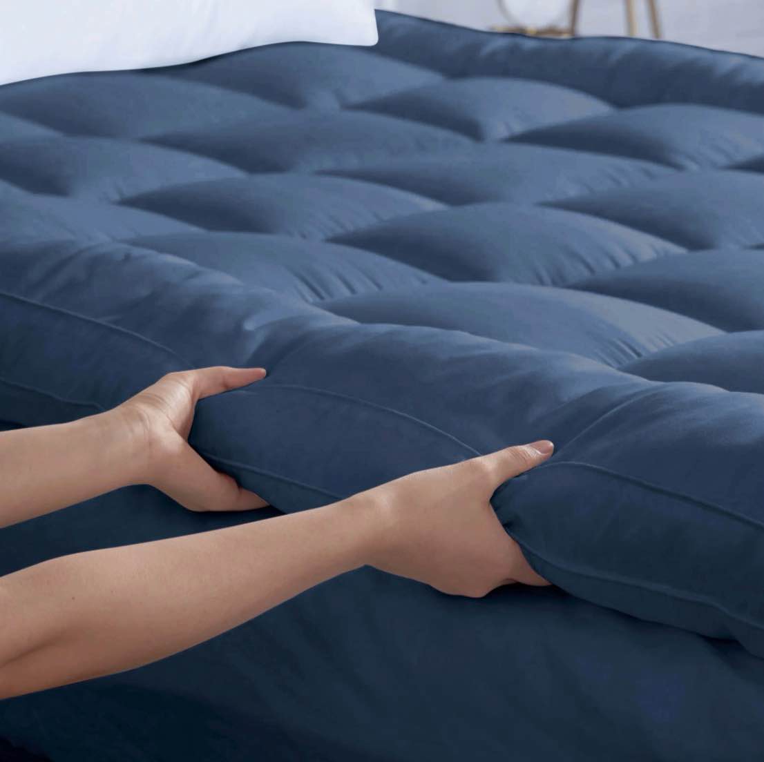 bdeus extra thick mattress topper, cooling mattress pad cover, pillow top protector with 8-21 inch deep pocket, twin size