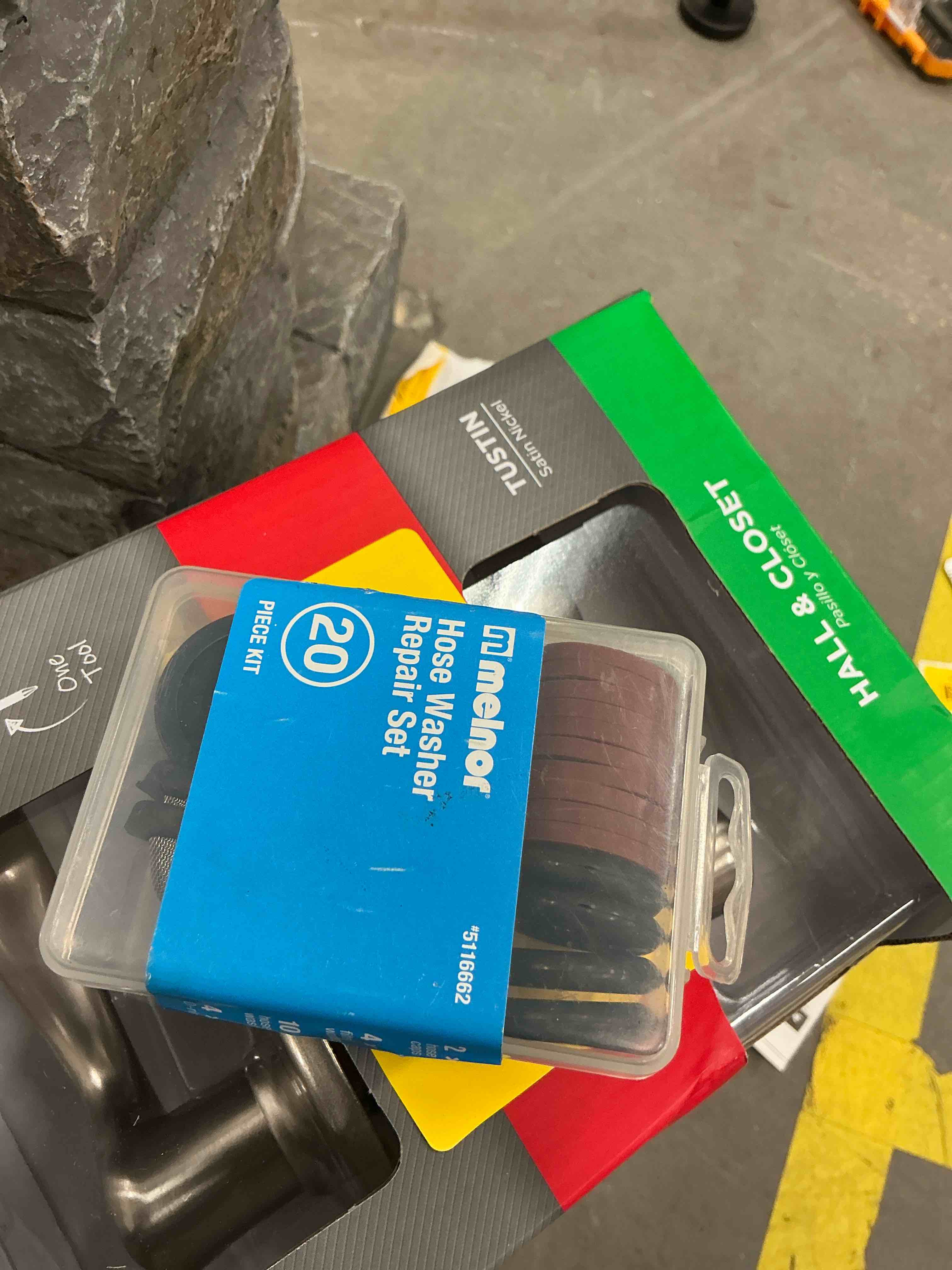 Condition photo showing New/Like New for melnor plastic, rubber hose washers