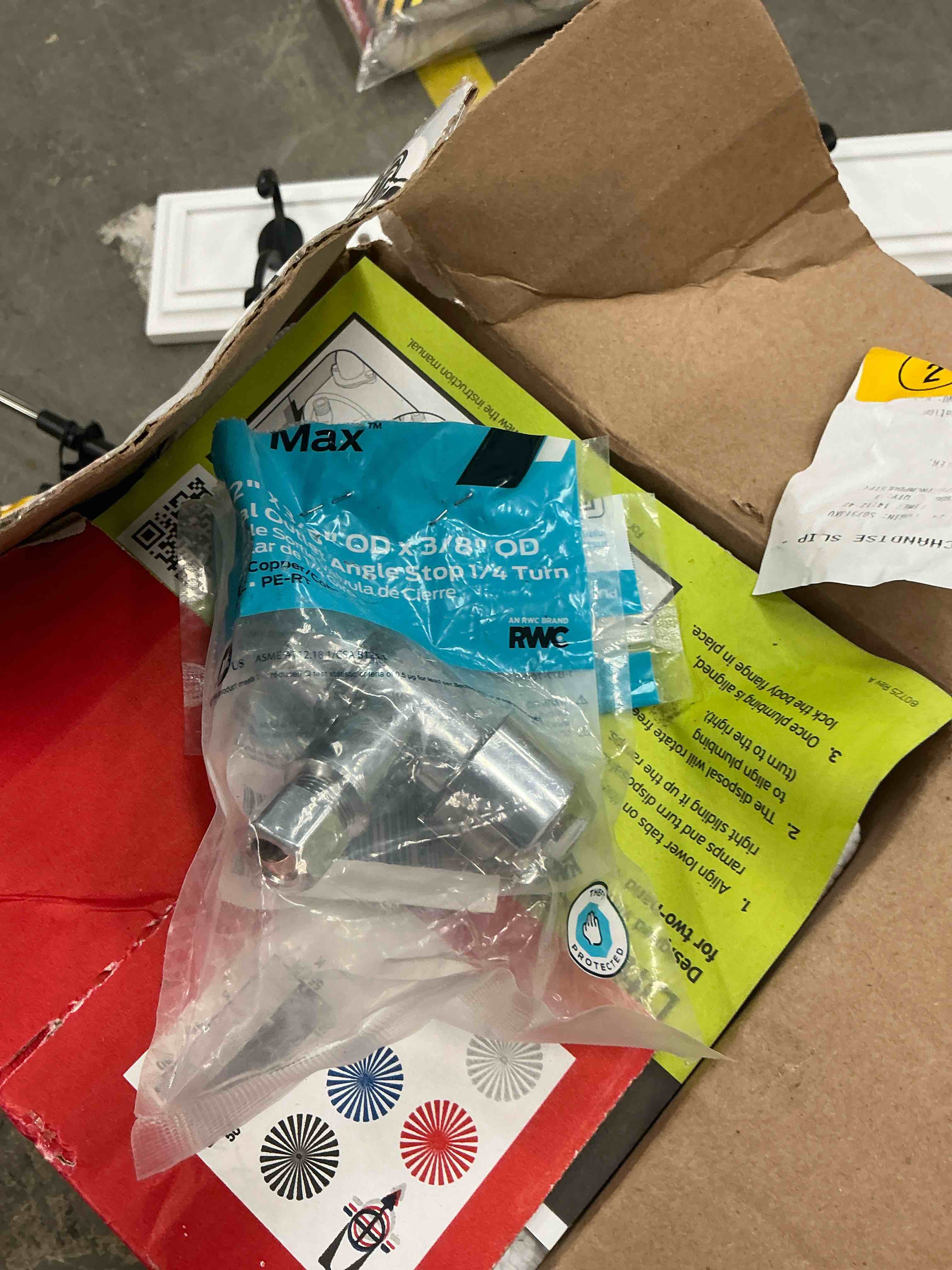 Condition photo showing Good Condition for sharkbite 1/2-in push-to-connect x 3/8-in compression brass quarter turn stop angle valve