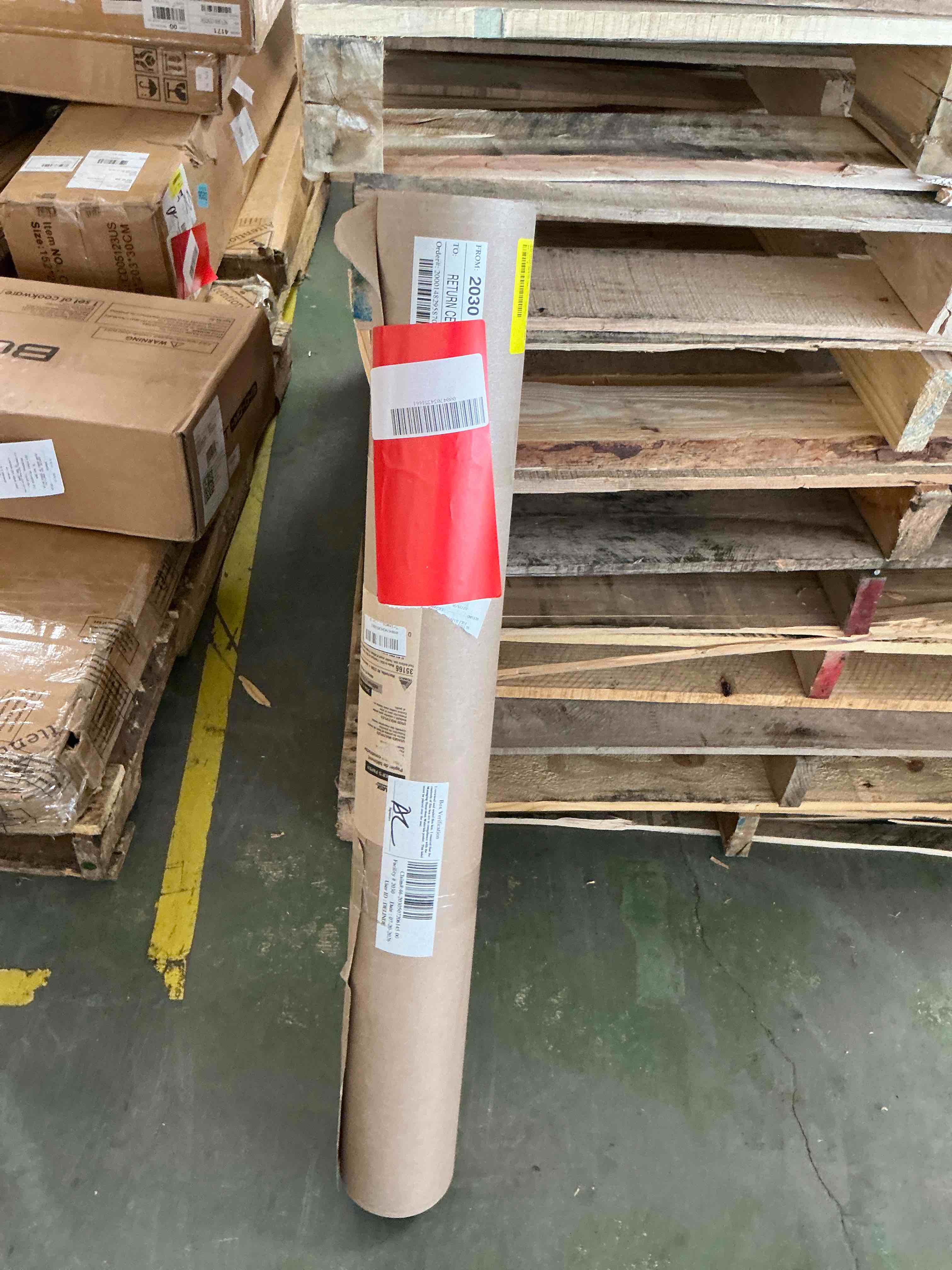 Condition photo showing Good Condition for 35 x 166 trimaco 35166 easy mask builder s construction flooring paper
