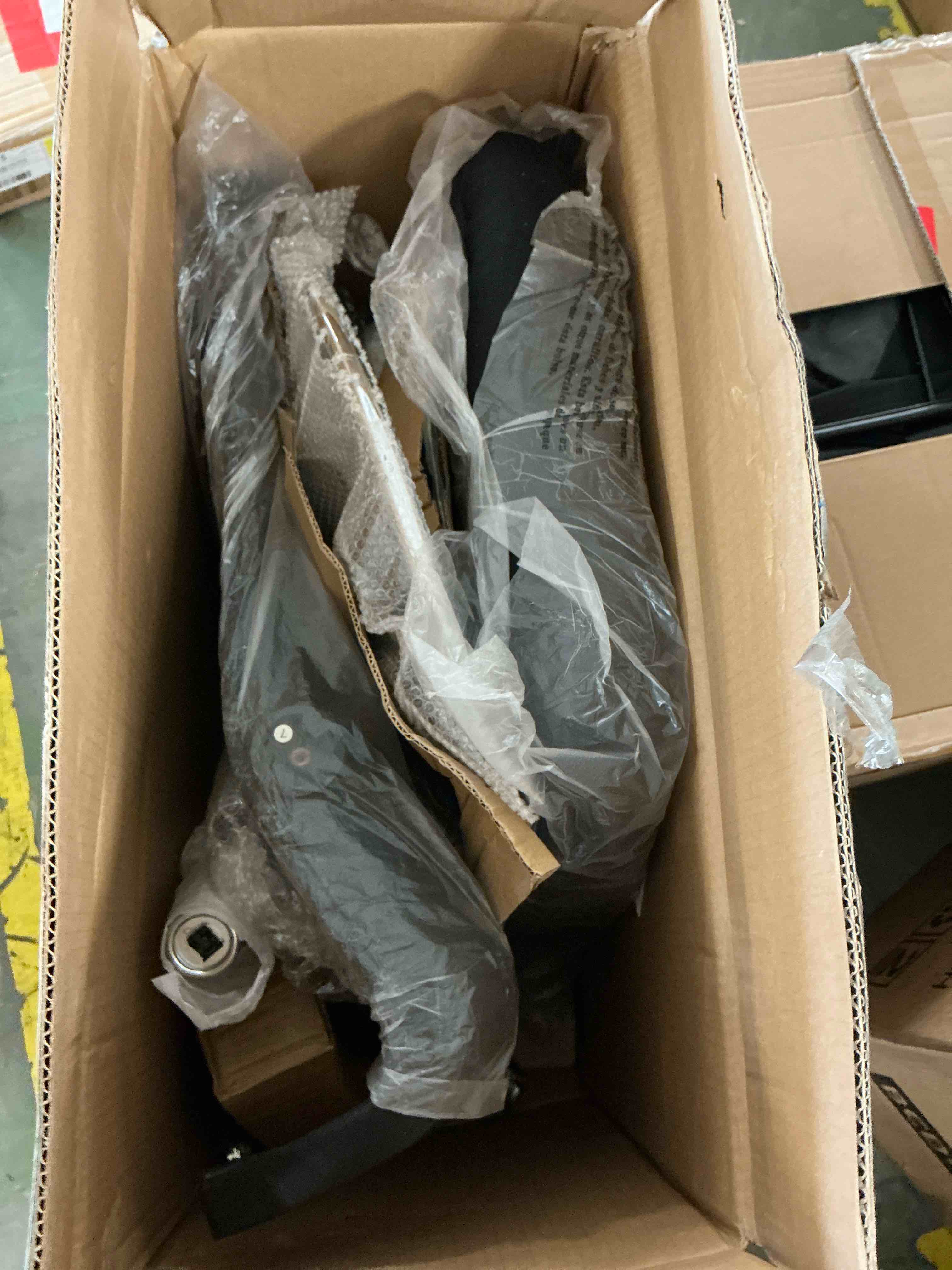 Condition photo showing New/Like New for jonpony 500lbs big and tall office chair with w-shape thicken cushion, ergonomic office chair with flip-up armrests, breathable high back office chair, extra wide seat, padded armrests, black
