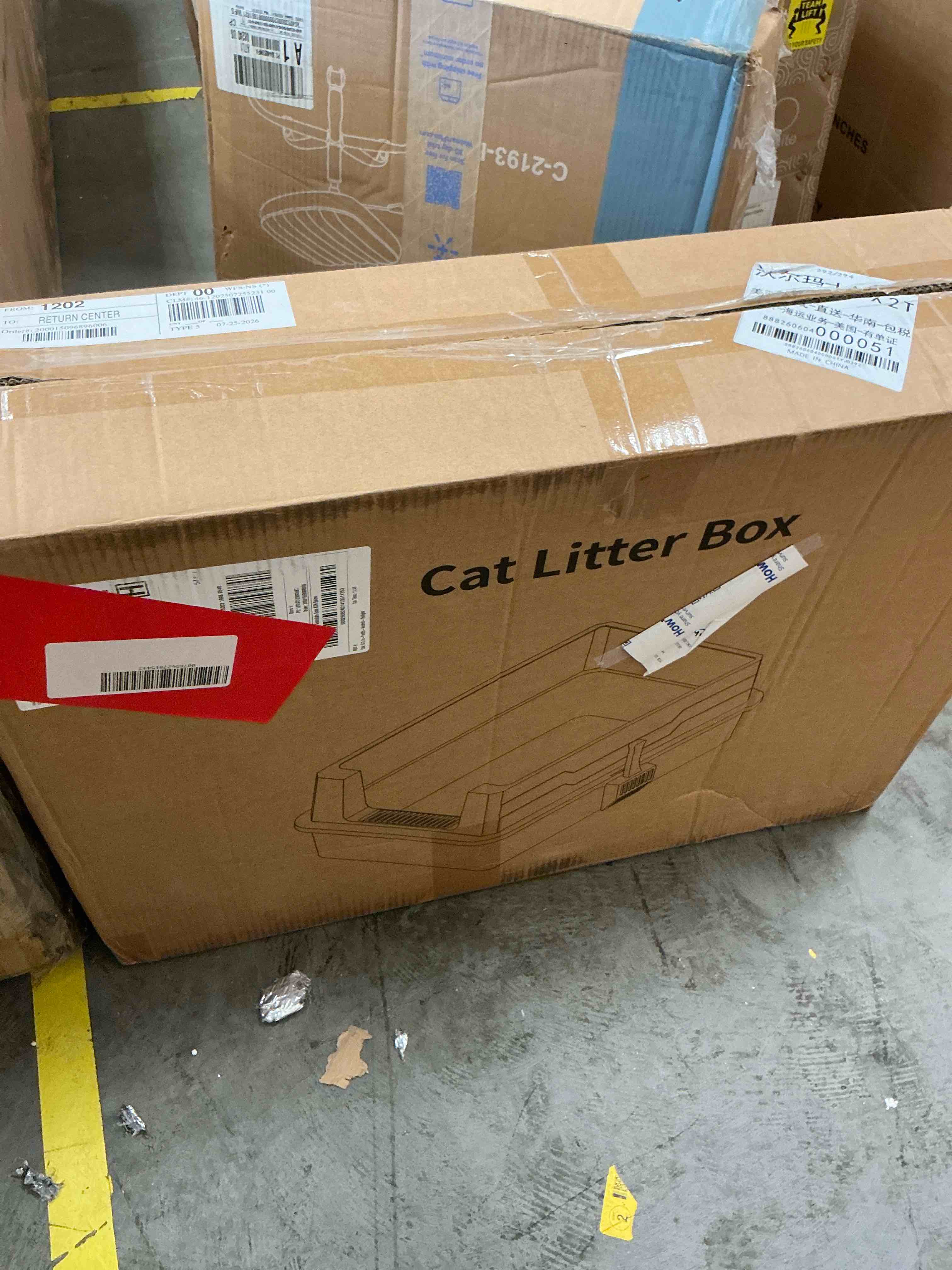 Condition photo showing Good Condition for enclosed cat litter boxes with lid, stainless steel extra large litter box for big cats and multi-cat, high sided, anti-urine leakage, non-stick, silver gray