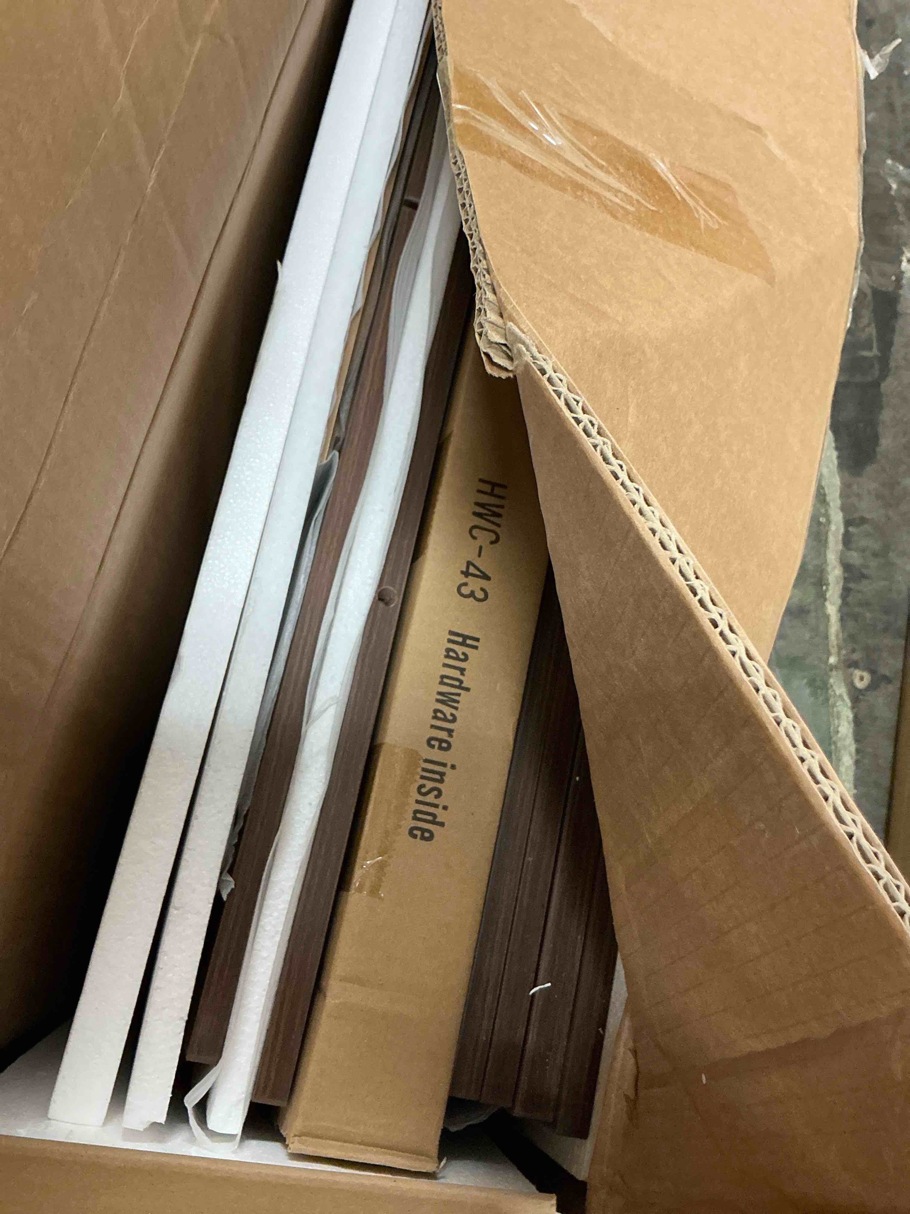https://s3.amazonaws.com/lotting-images-prod/EmanualPiazza/PPE4068993_1789228462775.jpeg