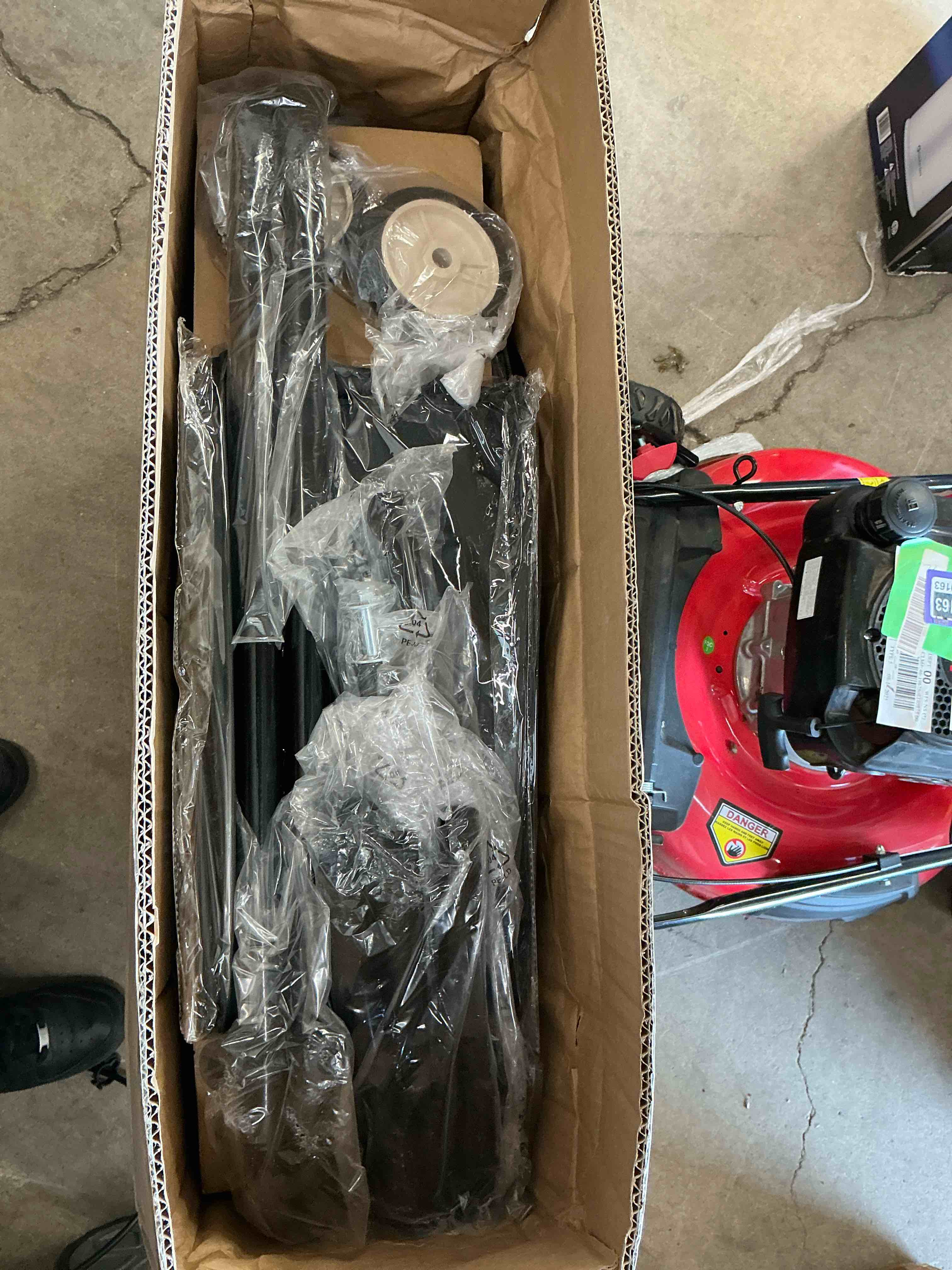 Condition photo showing New/Like New for industrial fan 24 inch heavy duty drum 3 speed 8100 cfm air circulation high velocity fan for warehouse  workshop  factory  commercial  residential and greenhouse black