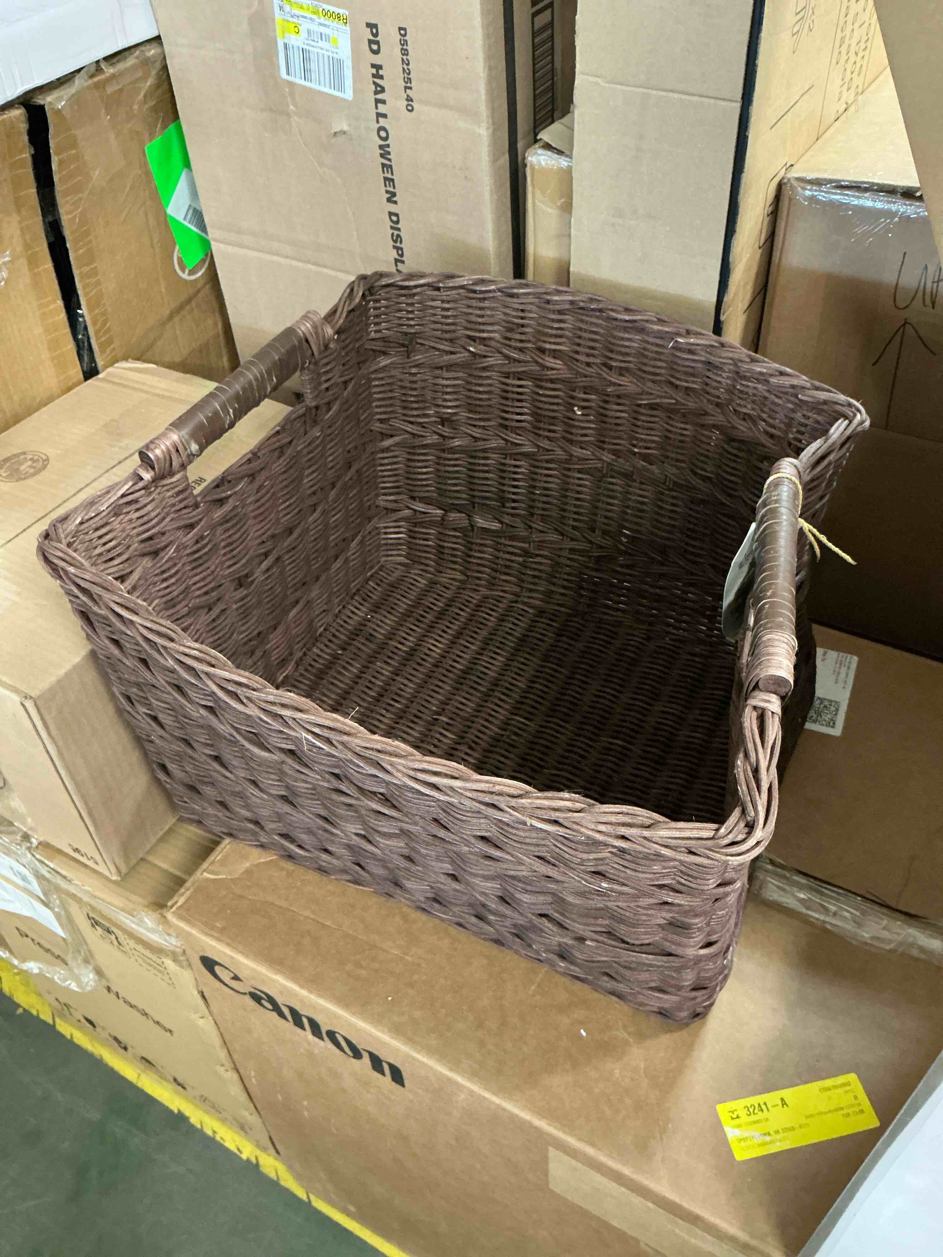 https://s3.amazonaws.com/lotting-images-prod/EmanualPiazza/PPE4069406_1778595027174.jpeg