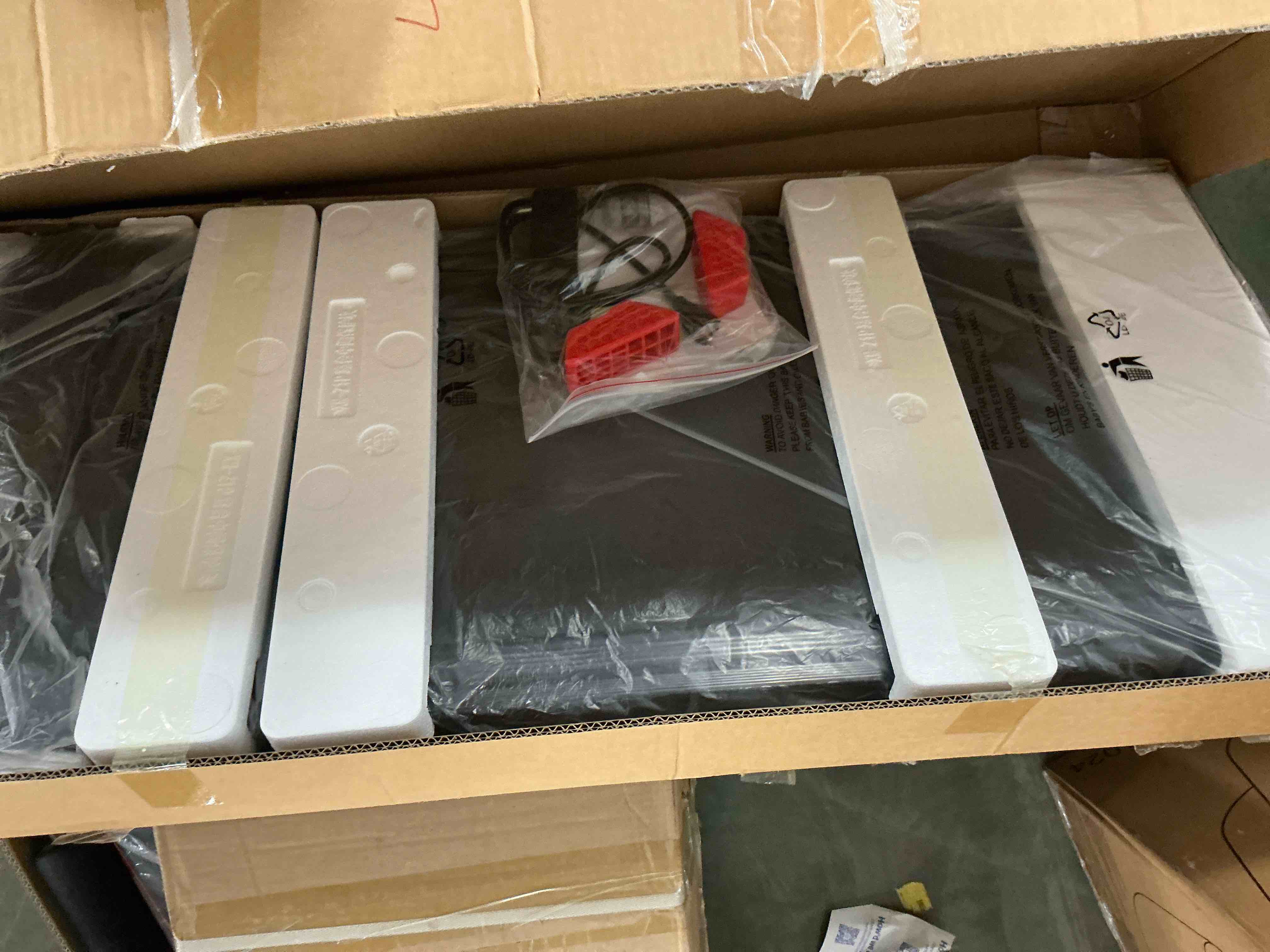 https://s3.amazonaws.com/lotting-images-prod/EmanualPiazza/PPE4069473_1778345872859.jpeg