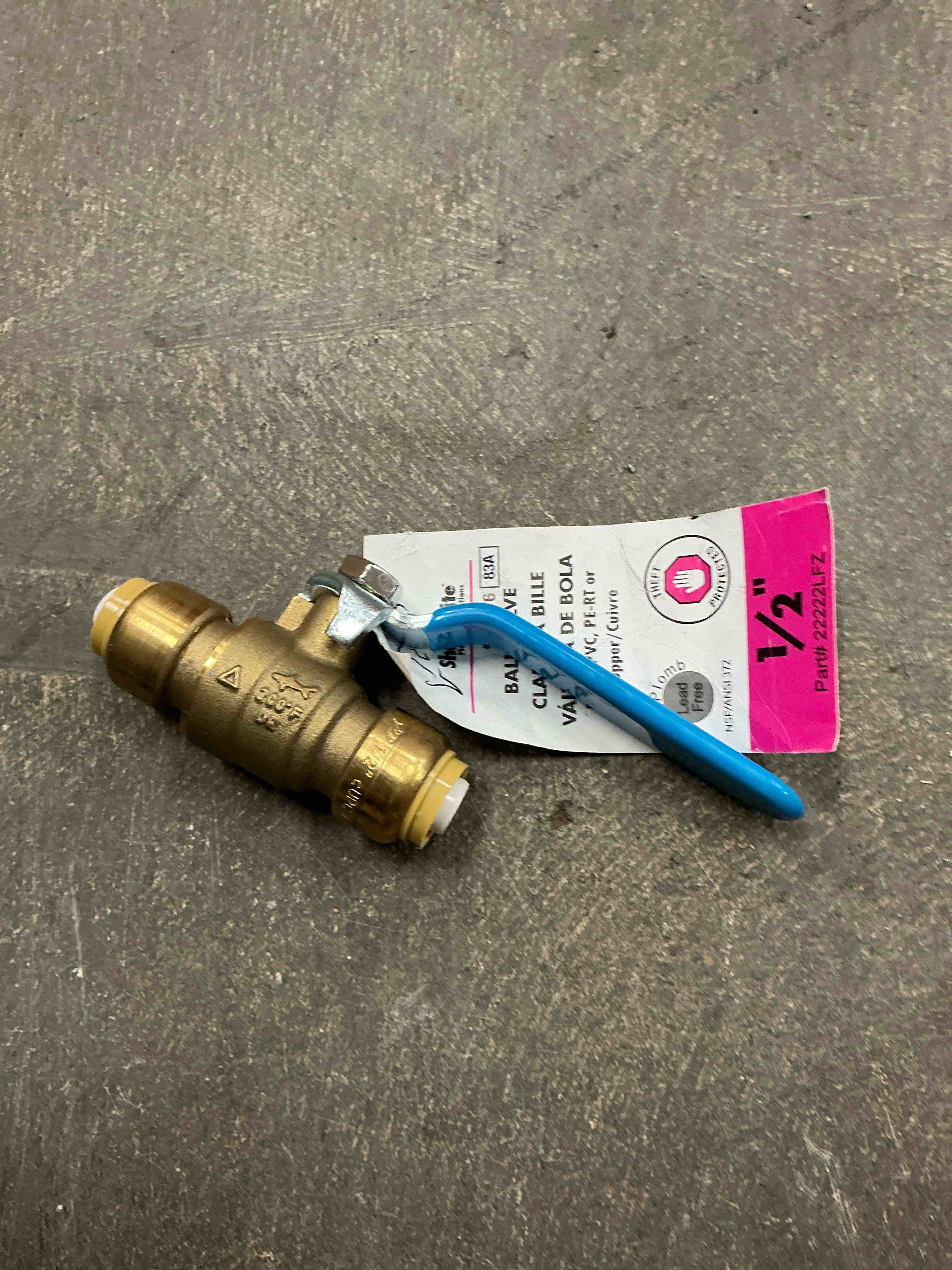 Condition photo showing Good Condition for sharkbite 22222lf 1/2-in push-to-connect ball valve push fitting