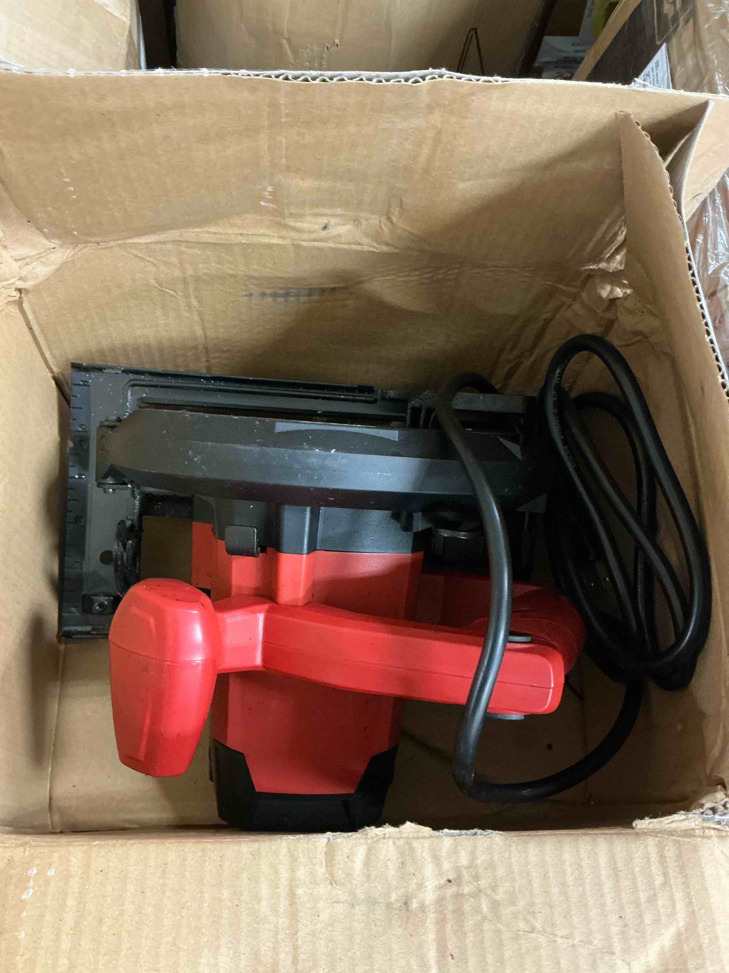 Condition photo showing Good Condition for skil 5080-0113 amp 7-1/4 corded electric circular saw