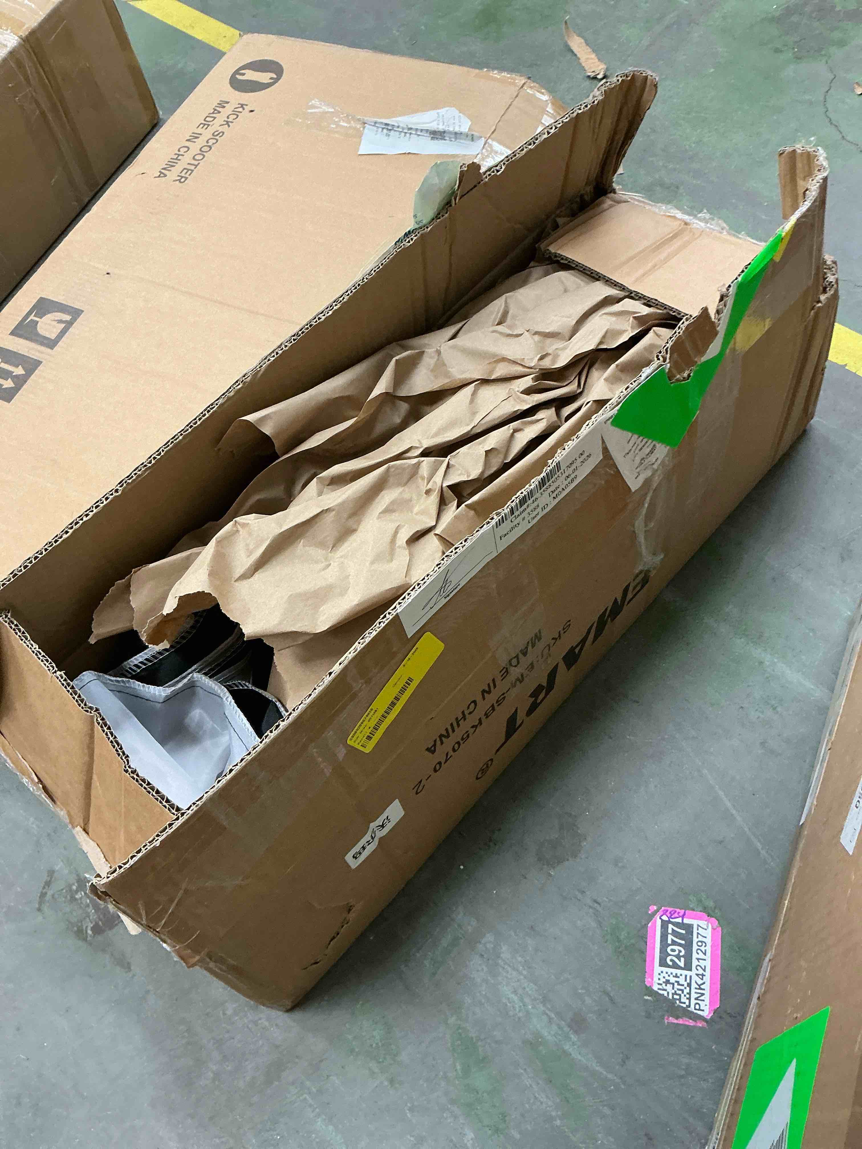 Condition photo showing Good Condition for emart softbox lighting kit with sandbag  20 x28  soft box lights photography accessories with 2x105w e27 5500k bulbs   professional camera light kit for studio video recording  filming  podcast