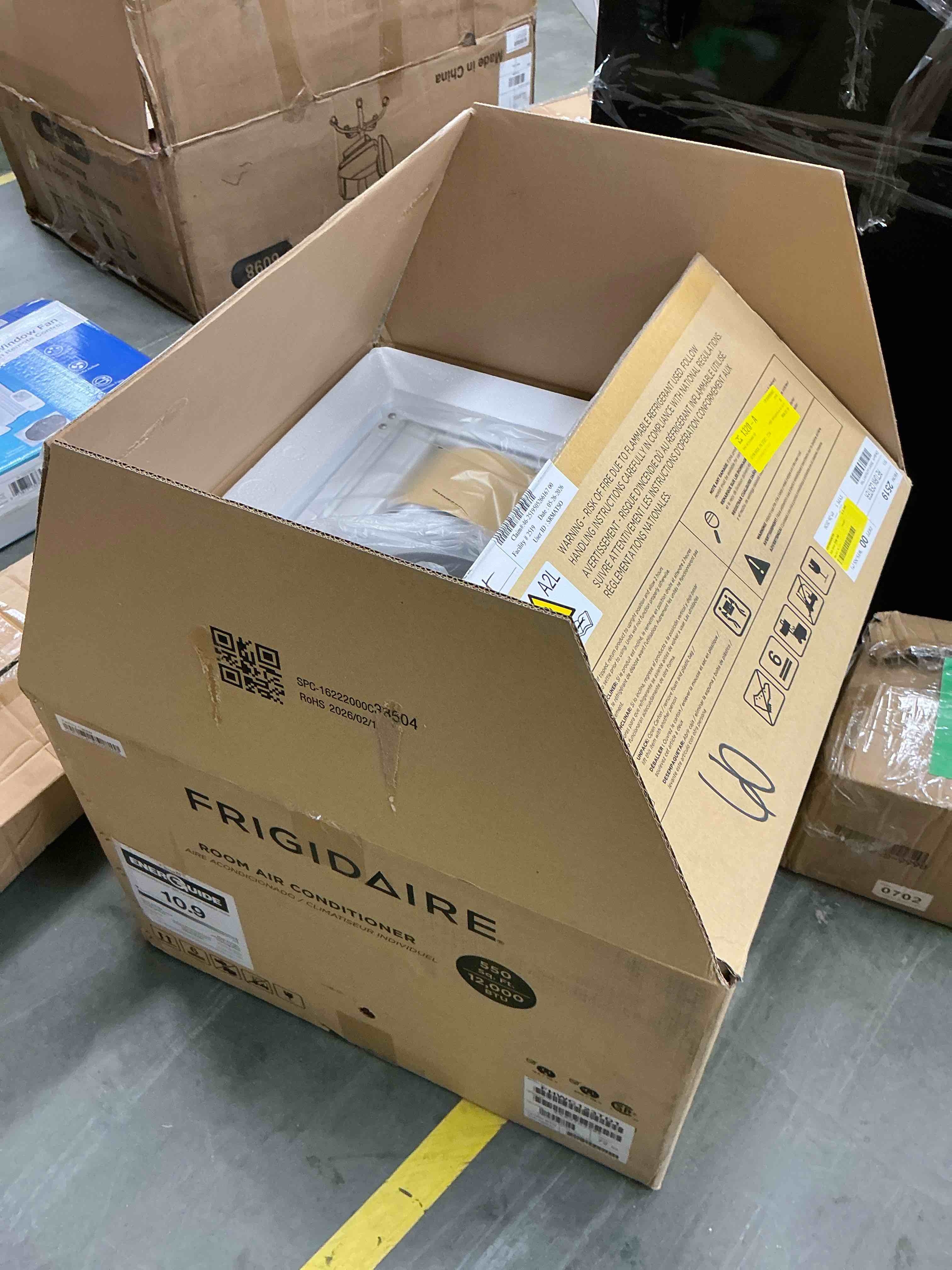 Condition photo showing New/Like New for frigidaire 12 000 btu window air conditioner for medium rooms multi speed fan and efficient cooling