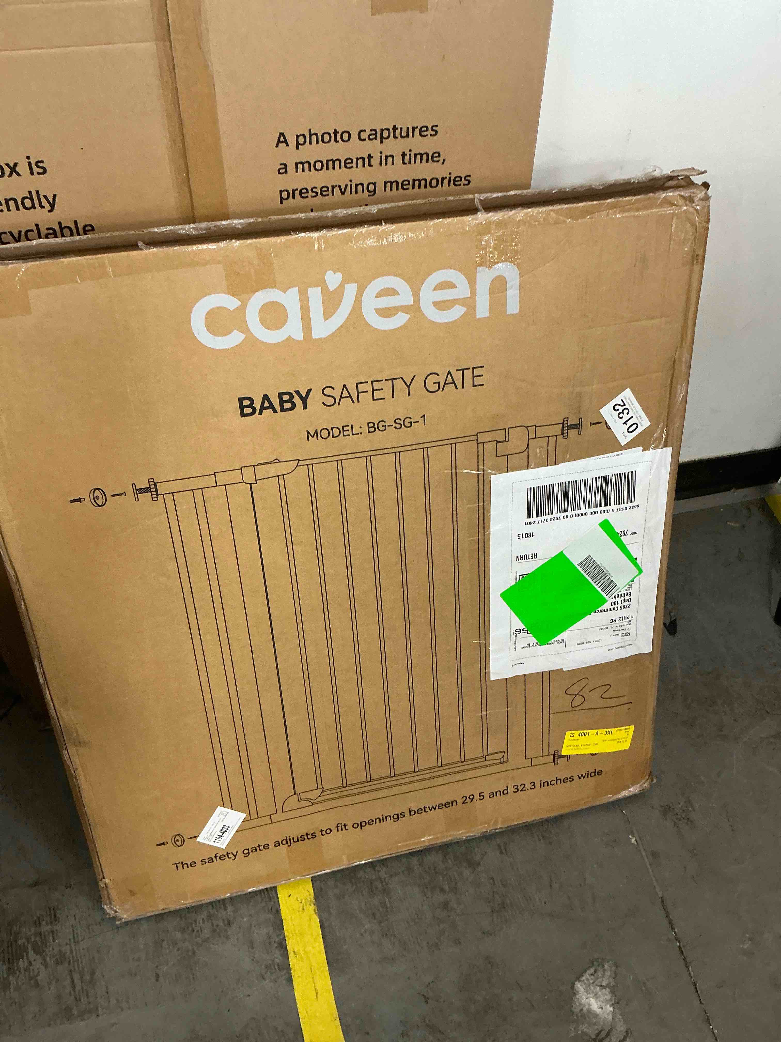 Condition photo showing Good Condition for baby safety gate, caveen extra tall 36'', 29.5-46'' wide baby gate stairway and hallway, for ages 6 to 36 months, black