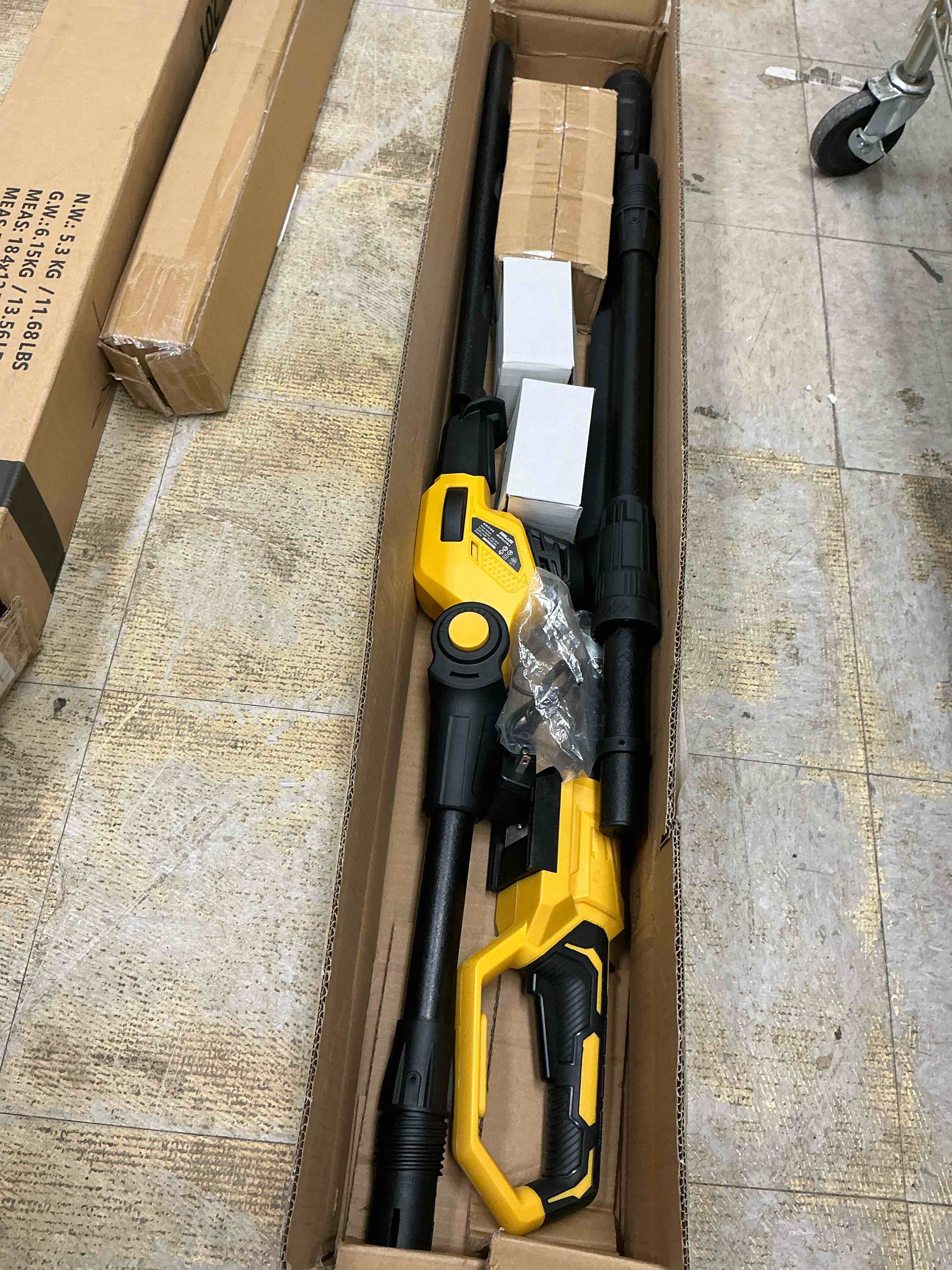 Condition photo showing New/Like New for zegjaw pole hedge trimmer cordless 9-feet reach power hedge trimmer with extension pole max 20-inch multi-angle 2 * 2.0ah battery and fast charger