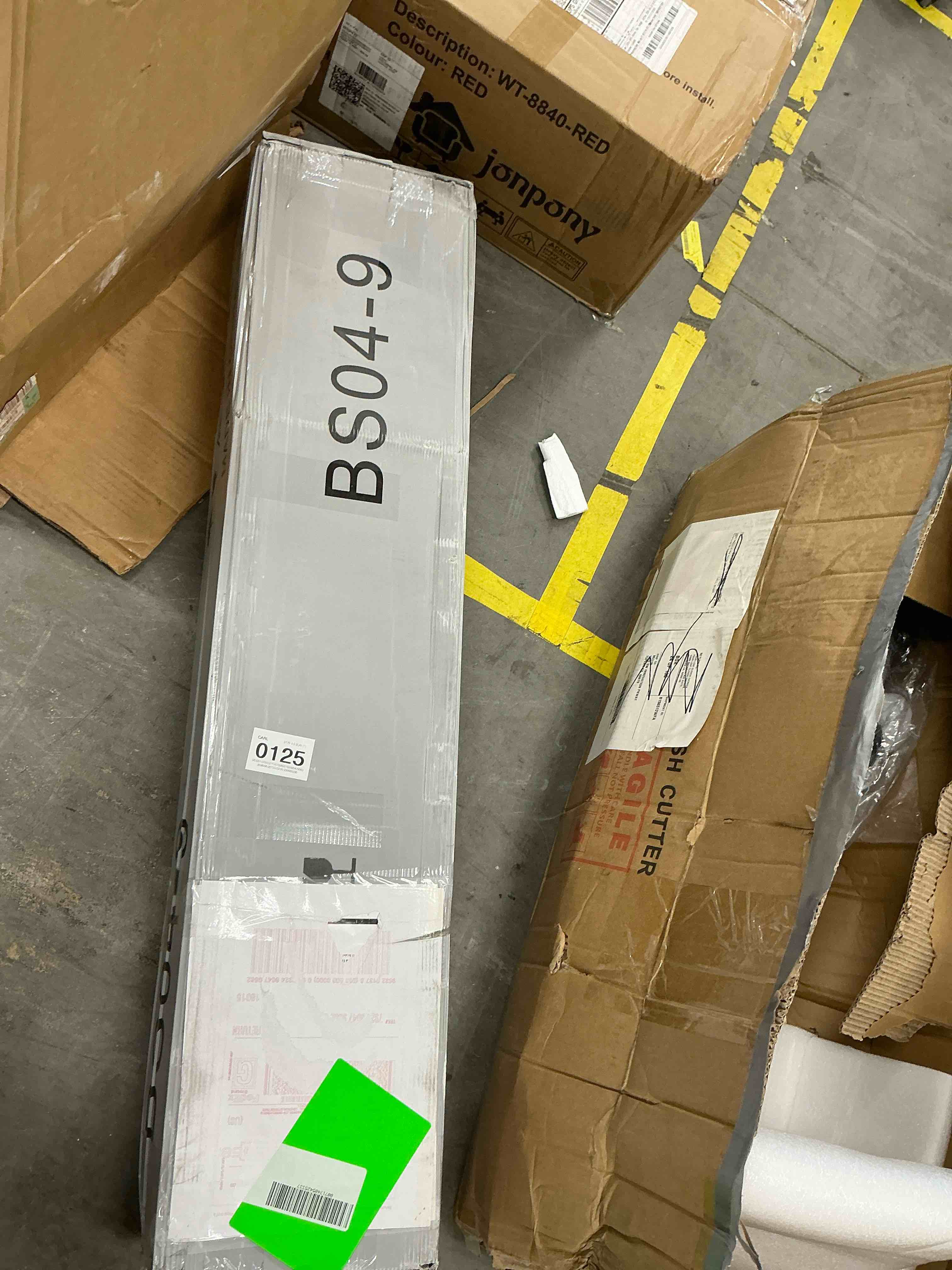 Condition photo showing Good Condition for wantai queen box spring mattress, 9 inches in height, made of metal, with a removable fabric cover