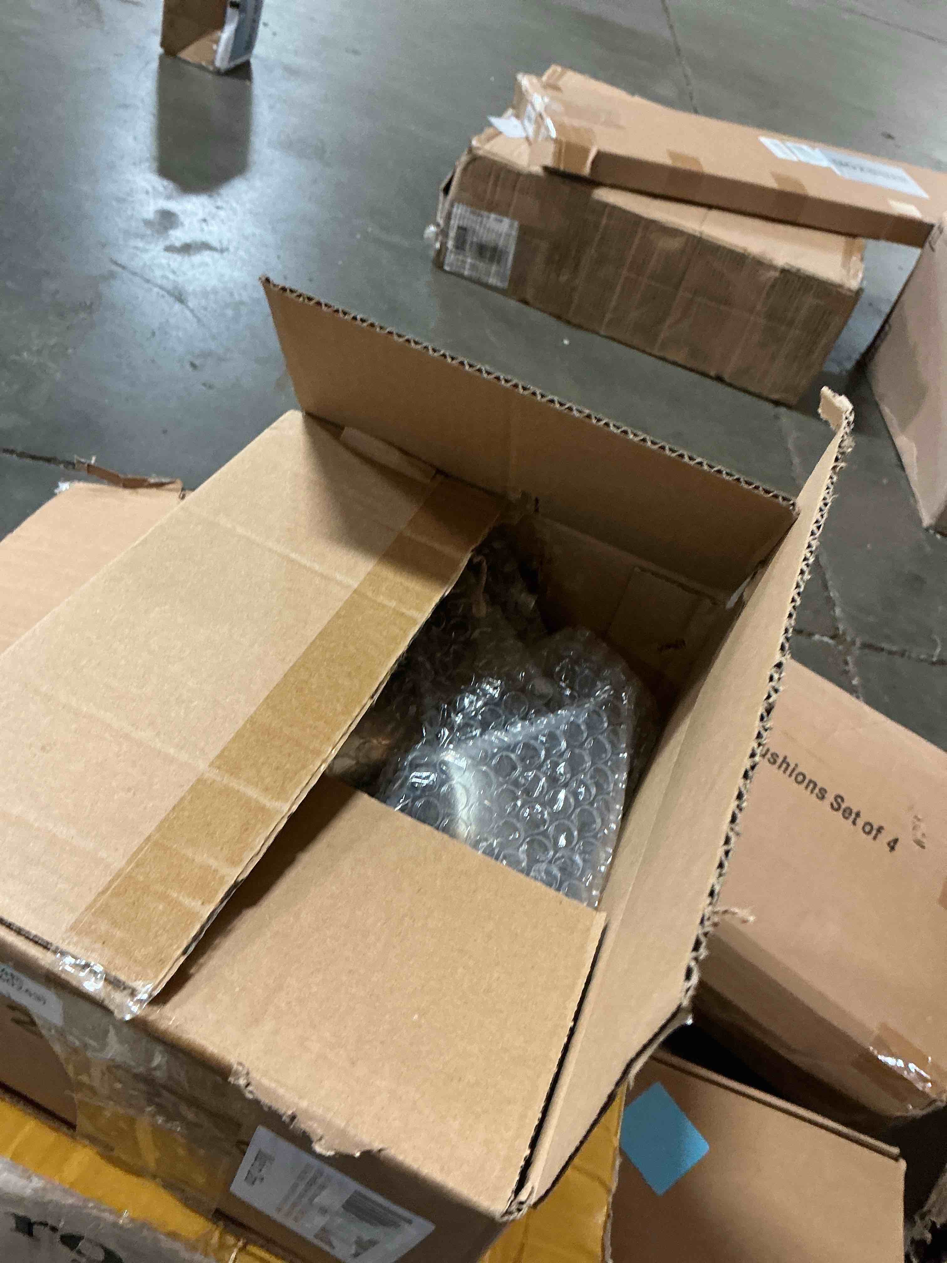 https://s3.amazonaws.com/lotting-images-prod/EmanualPiazza/PPE4339091_1777040486034.jpeg