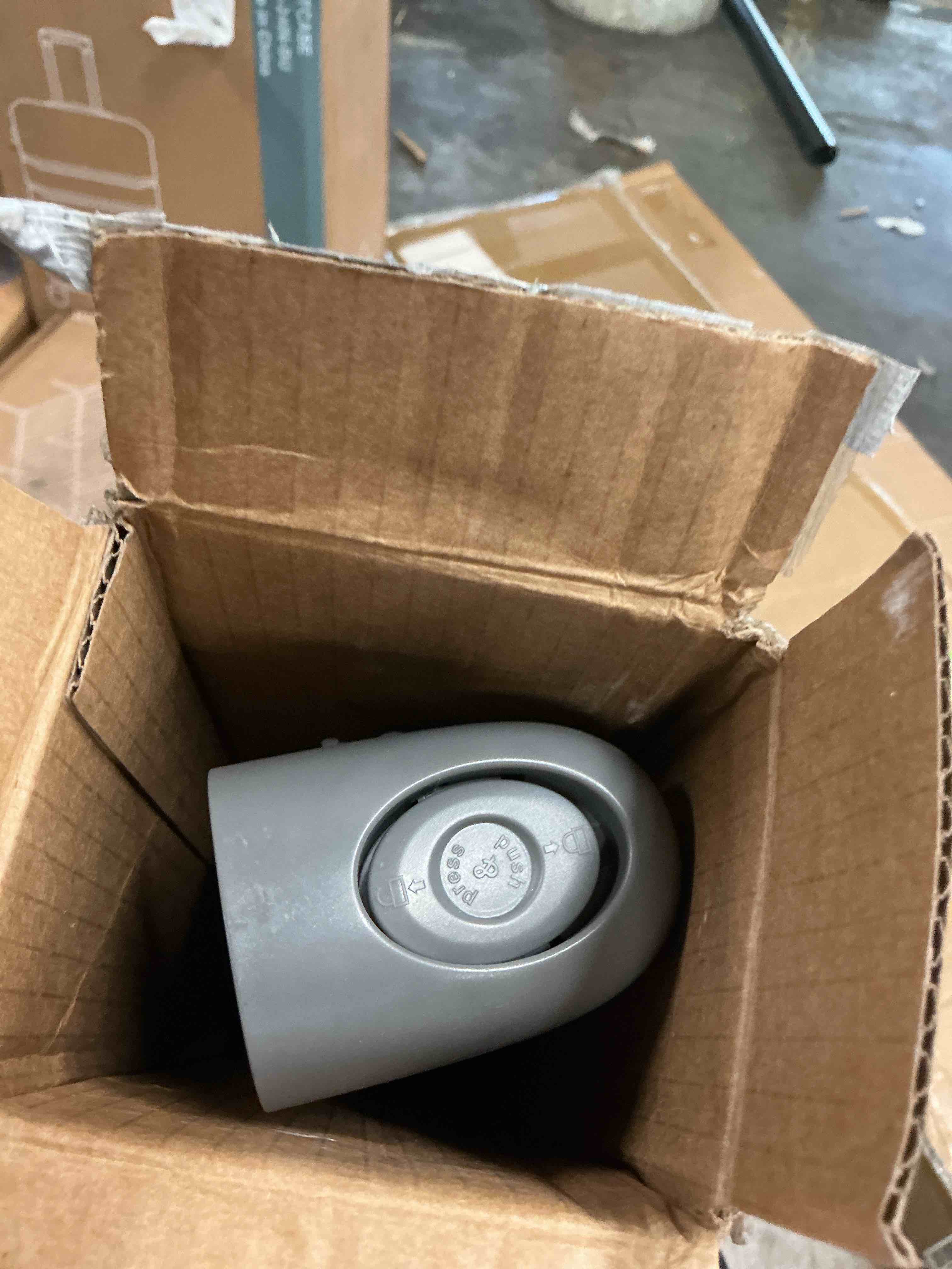 https://s3.amazonaws.com/lotting-images-prod/EmanualPiazza/PPE4339577_1777571393511.jpeg