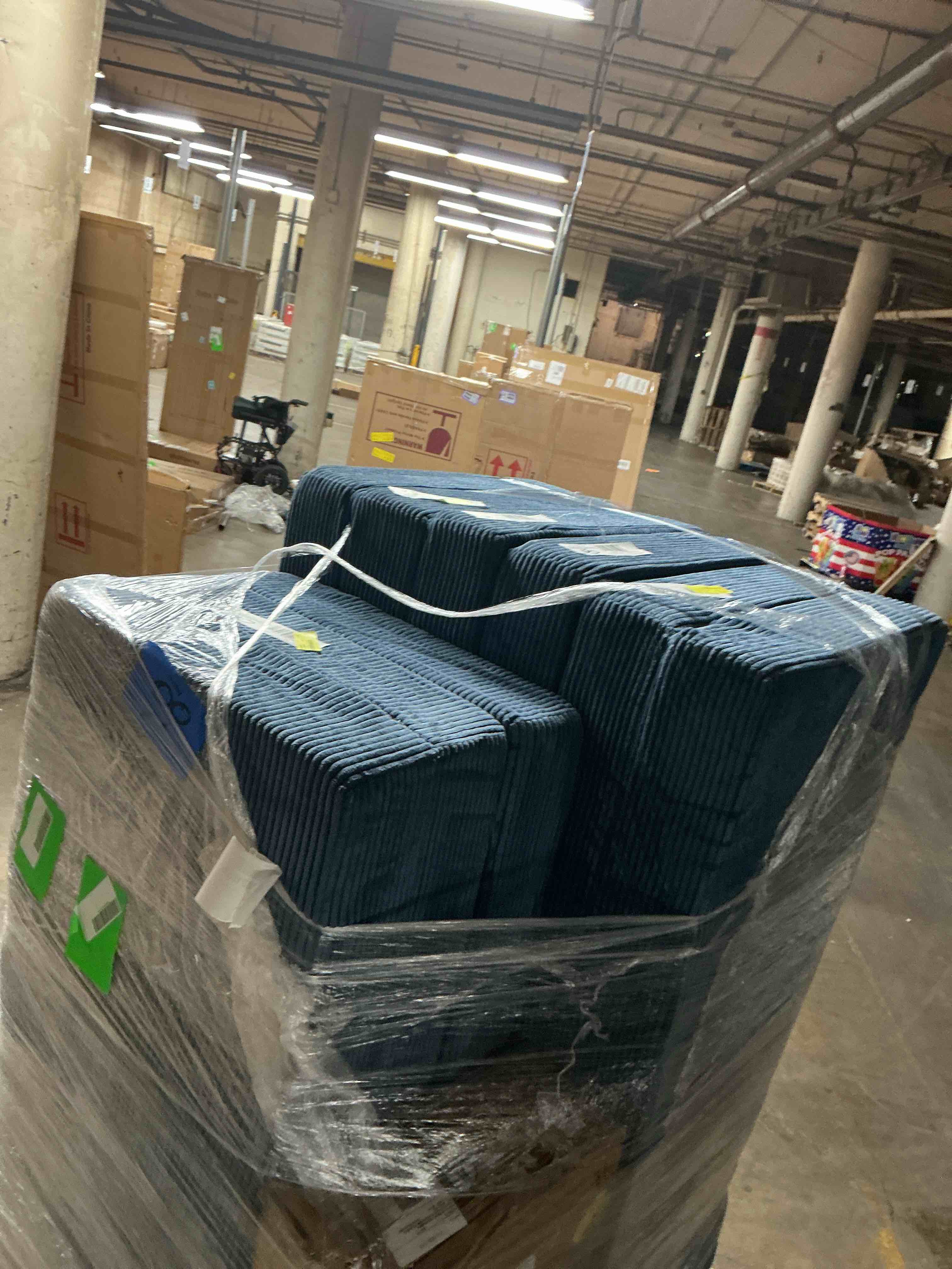 https://s3.amazonaws.com/lotting-images-prod/EmanualPiazza/PPE4339999_1778165748793.jpeg
