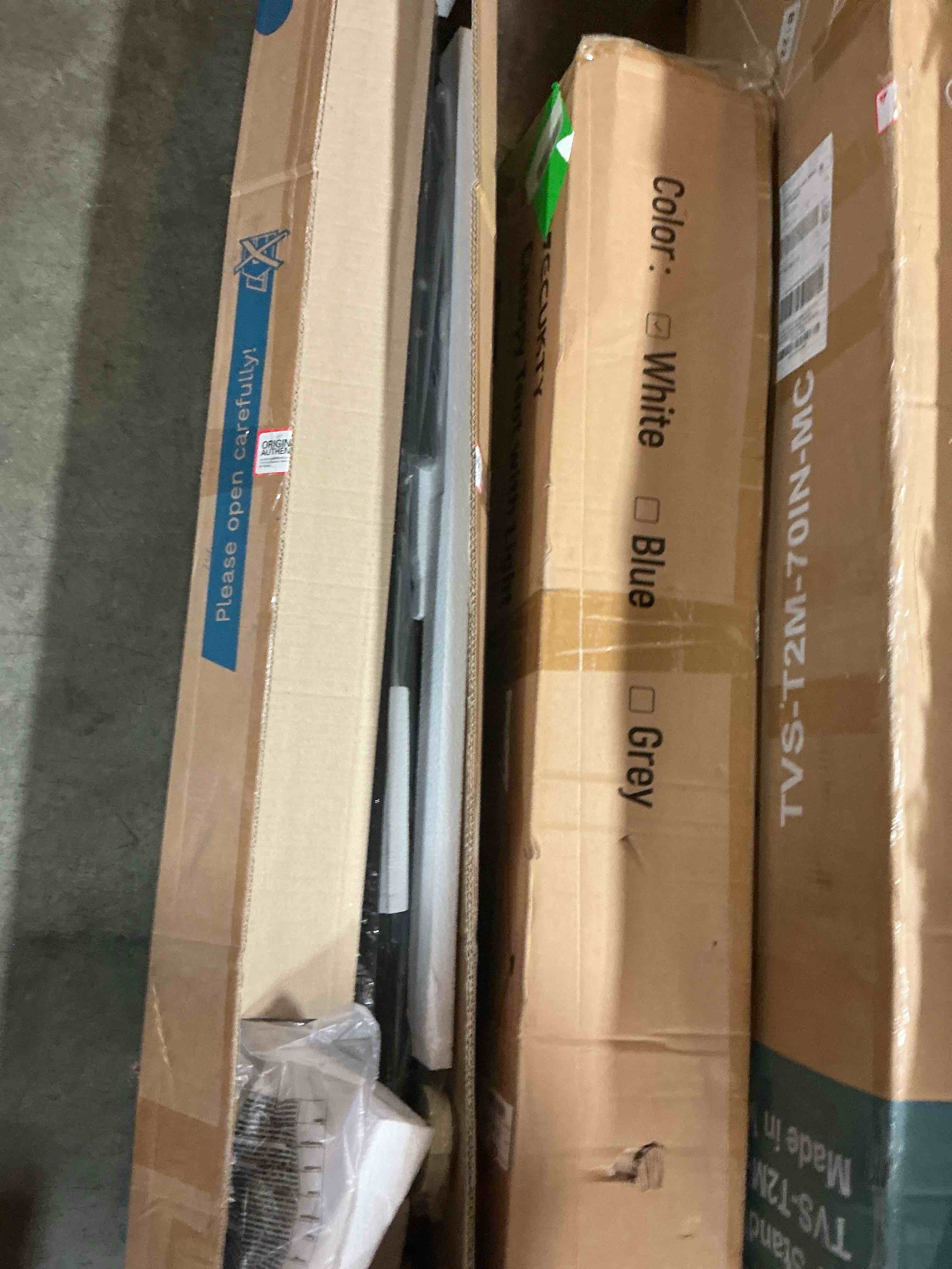 https://s3.amazonaws.com/lotting-images-prod/EmanualPiazza/PPE4340028_1778171978491.jpeg