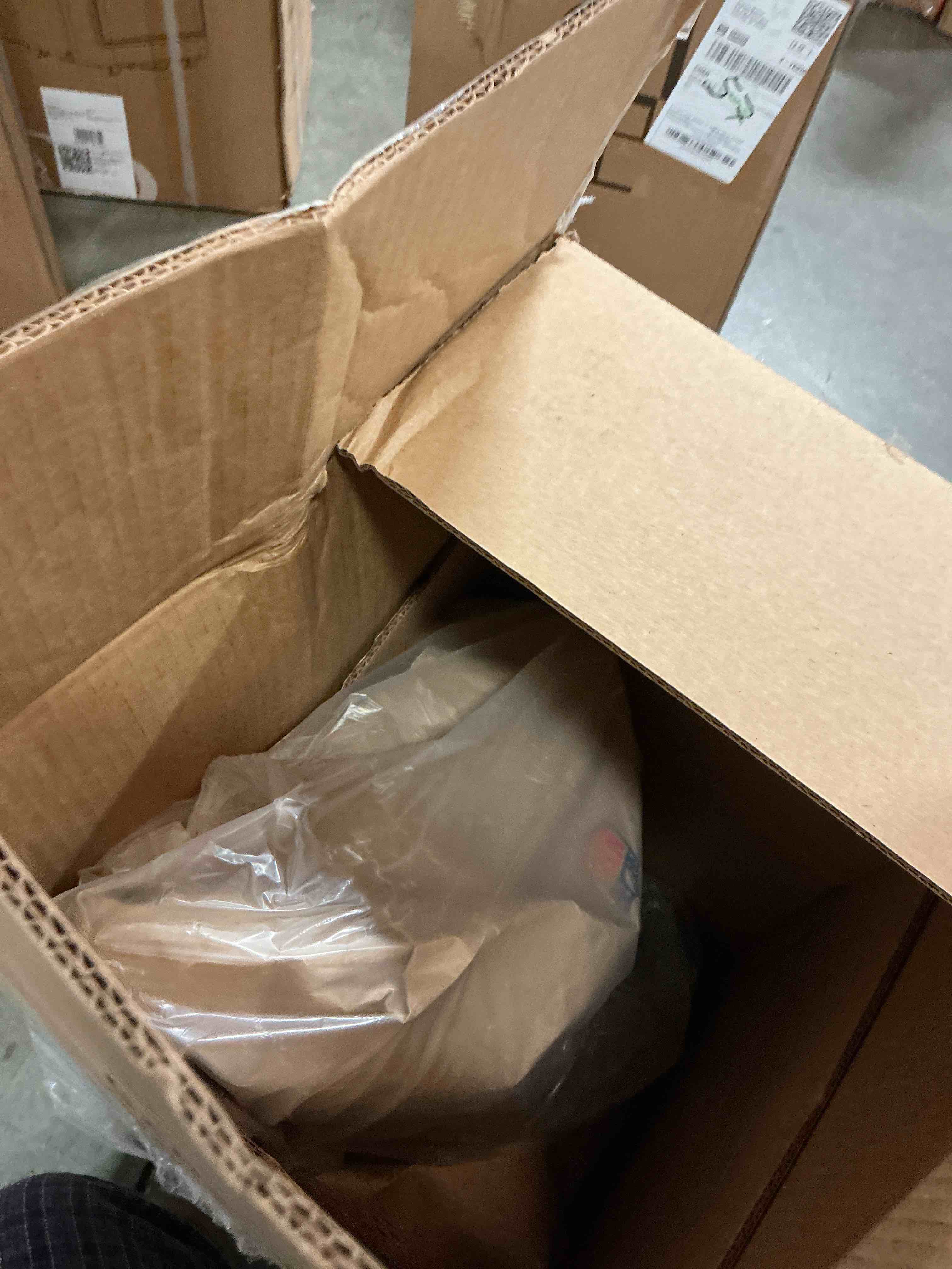 https://s3.amazonaws.com/lotting-images-prod/EmanualPiazza/PPE4340292_1778251112573.jpeg