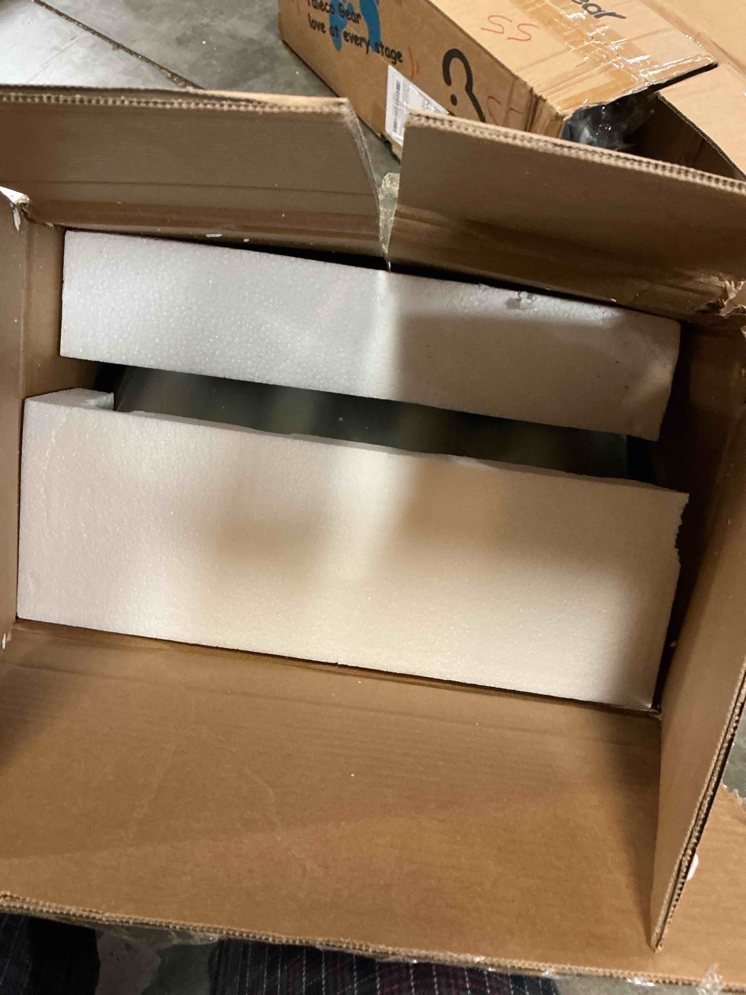 https://s3.amazonaws.com/lotting-images-prod/EmanualPiazza/PPE4340296_1778250628132.jpeg