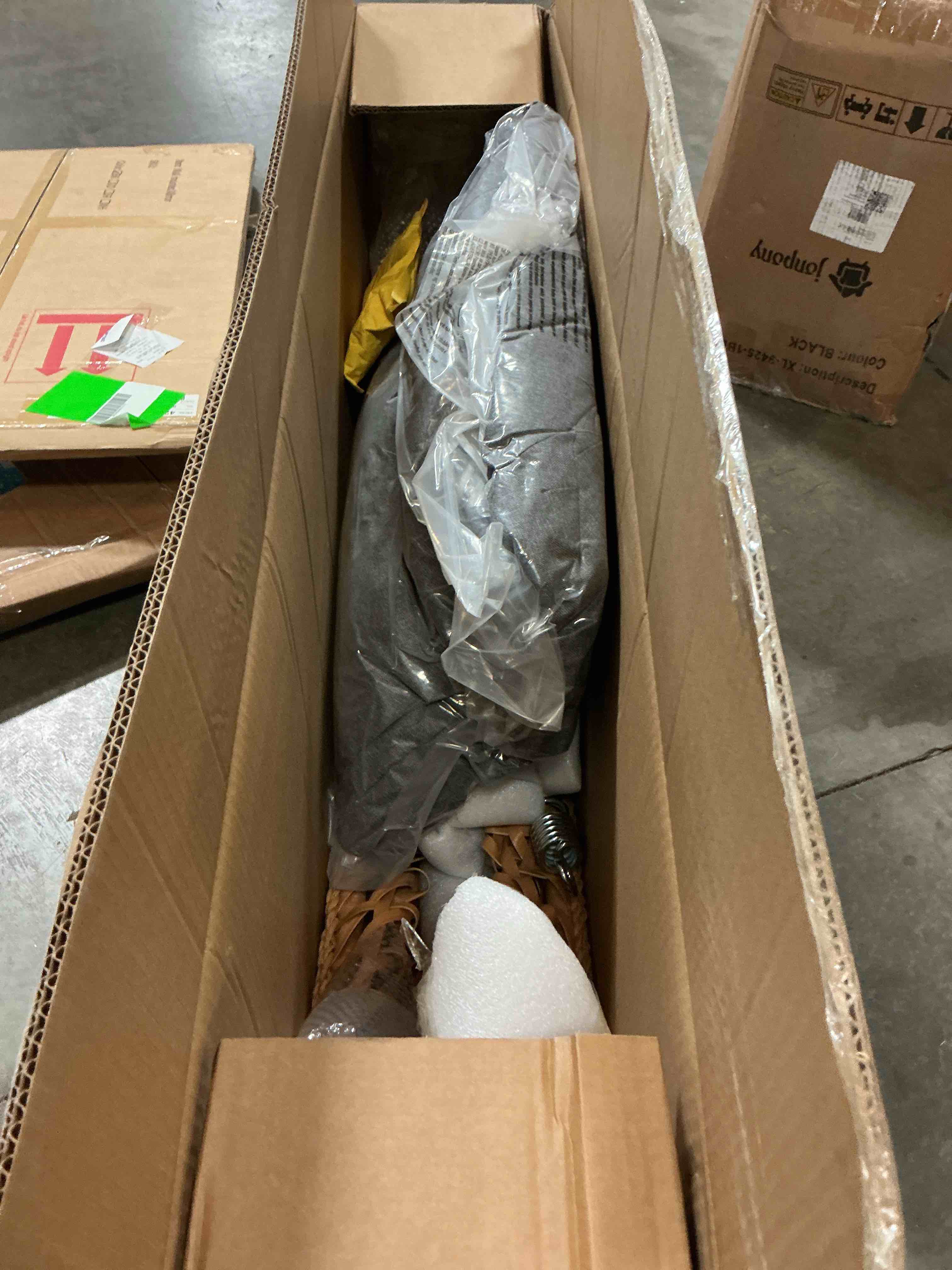 https://s3.amazonaws.com/lotting-images-prod/EmanualPiazza/PPE4340301_1778249949478.jpeg