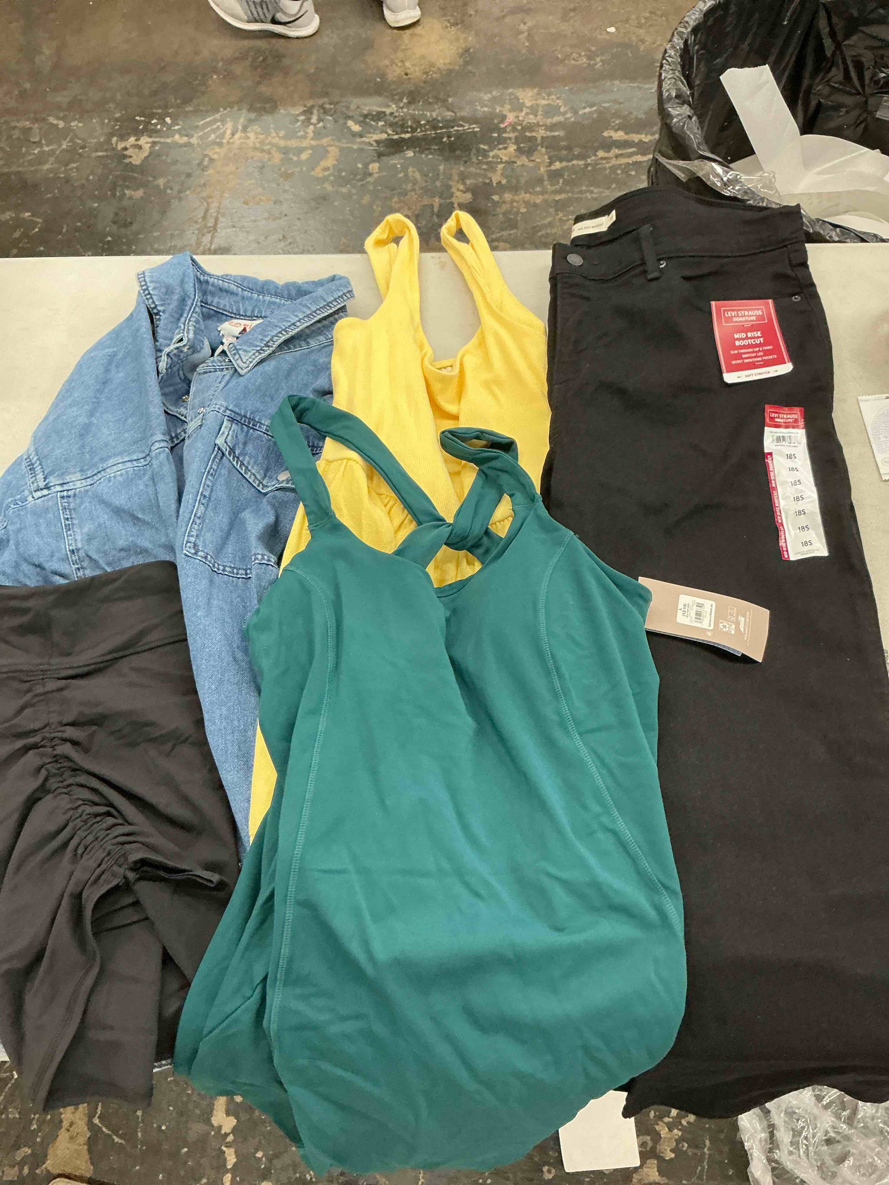 https://s3.amazonaws.com/lotting-images-prod/EmanualPiazza/PPE4343570_1778008086633.jpeg