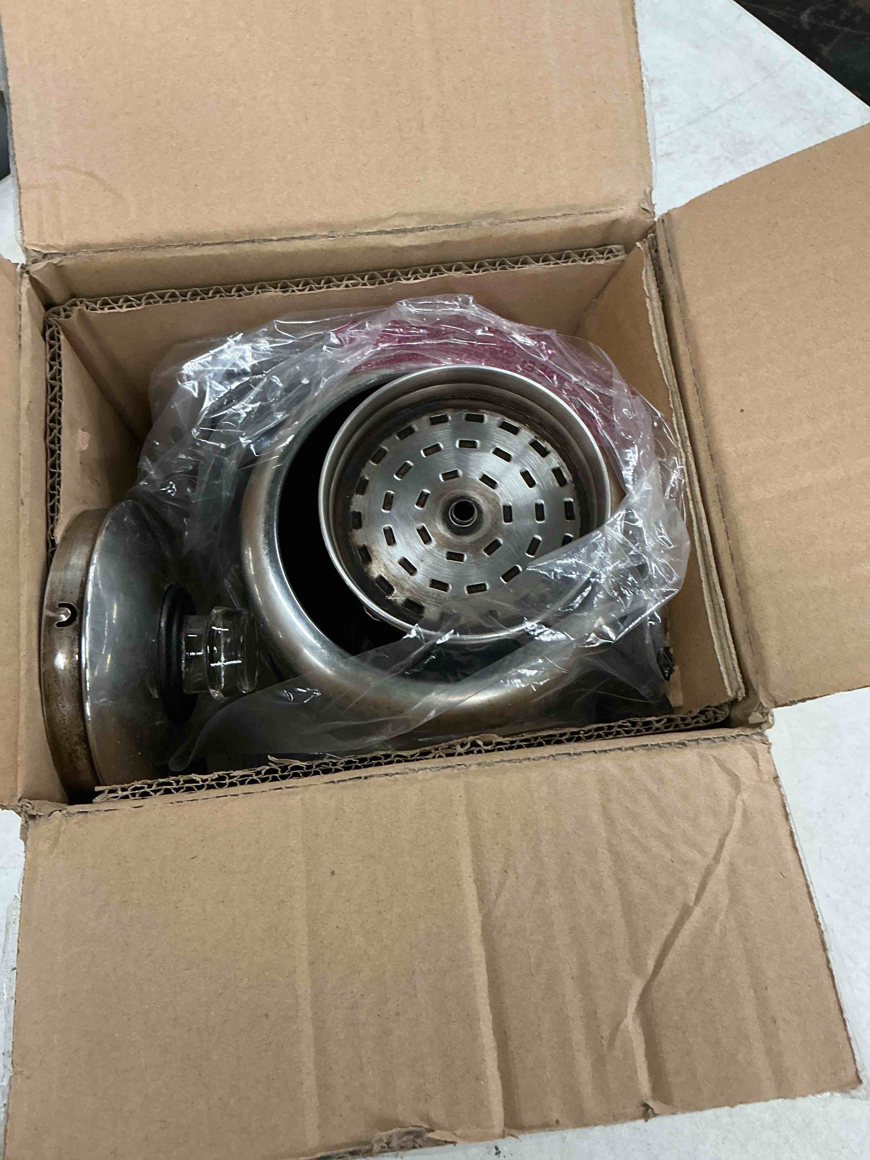 https://s3.amazonaws.com/lotting-images-prod/EmanualPiazza/PPE4345999_1779295927834.jpeg