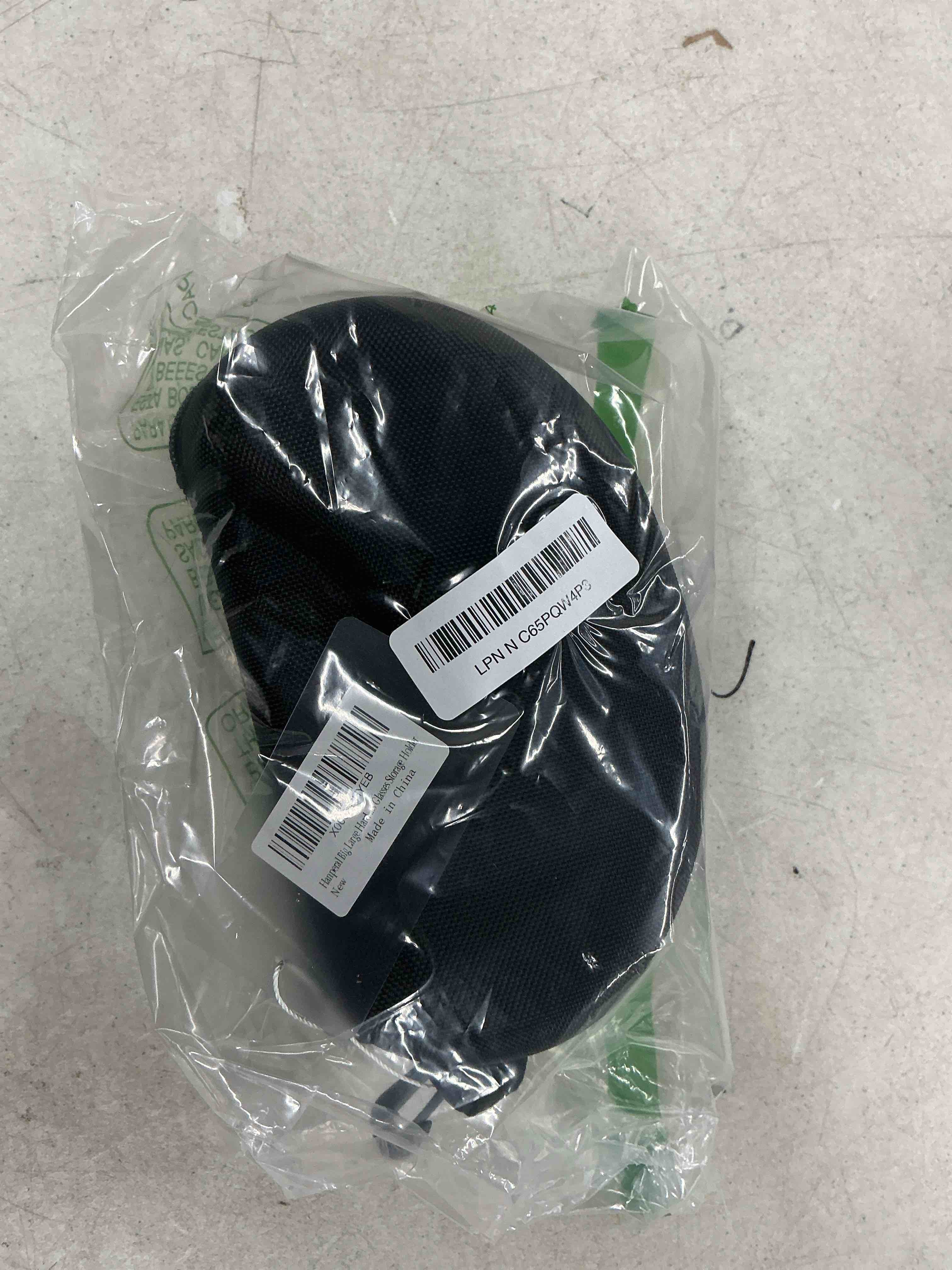 Condition photo showing Good Condition for big large hard sports glasses case, ski snowboard snow goggles box, sports glasses storage holder