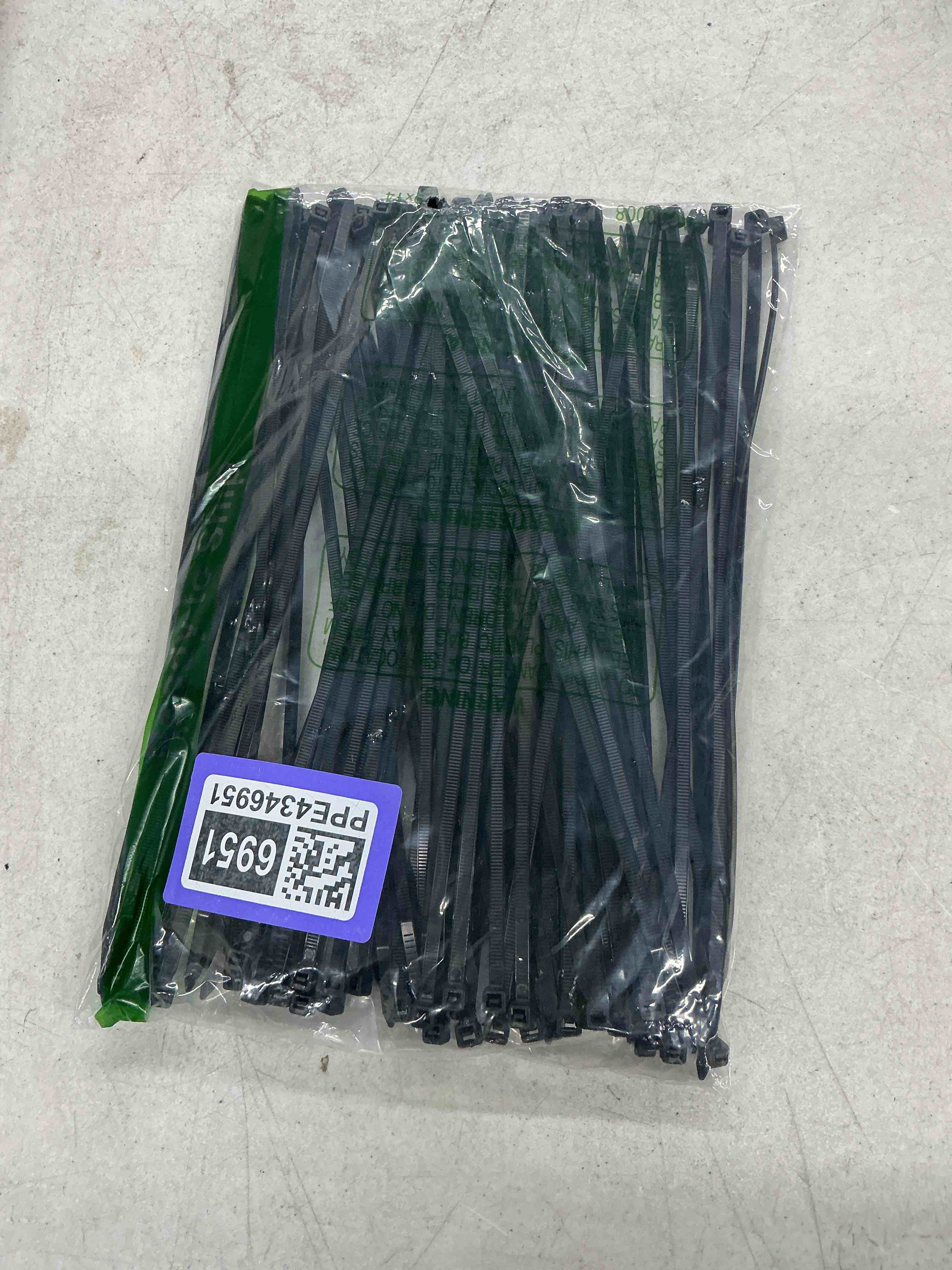 Condition photo showing Good Condition for 12 inch zip ties double sided toothed,100 lbs tensile strength heavy duty cable wire ties with self-locking adjustable more durable nylon tie wraps for indoor outdoor?100 pack? 12 inch 100 pack ?100 lbs ? black