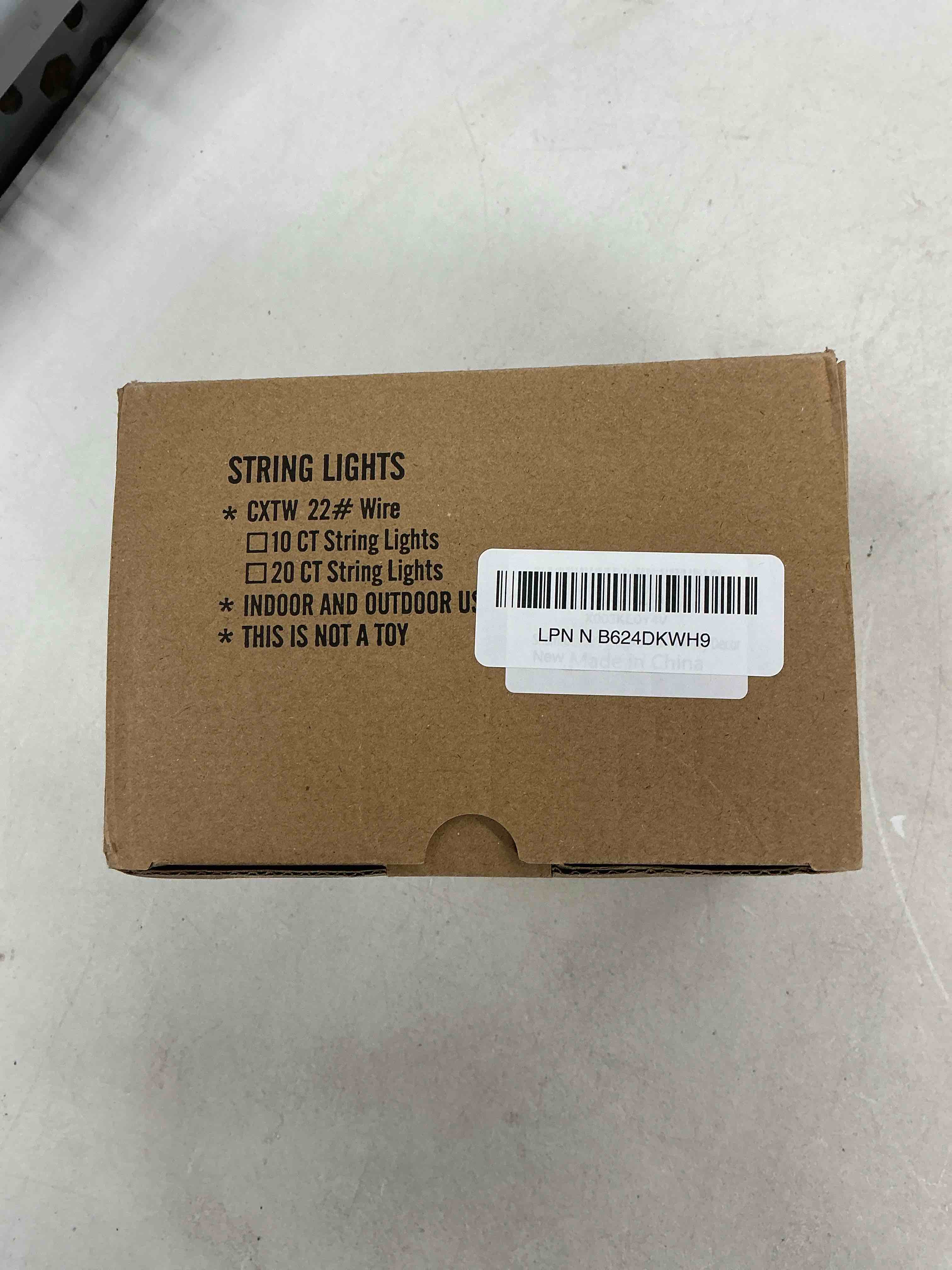 Condition photo showing Good Condition for led shamrock string light, 8.5ft clover string light with 10 3d green clover lights,outdoor irish shamrock st patrick's day string lights for indoor outdoor st. patrick's day party irish holiday decor lucky grass