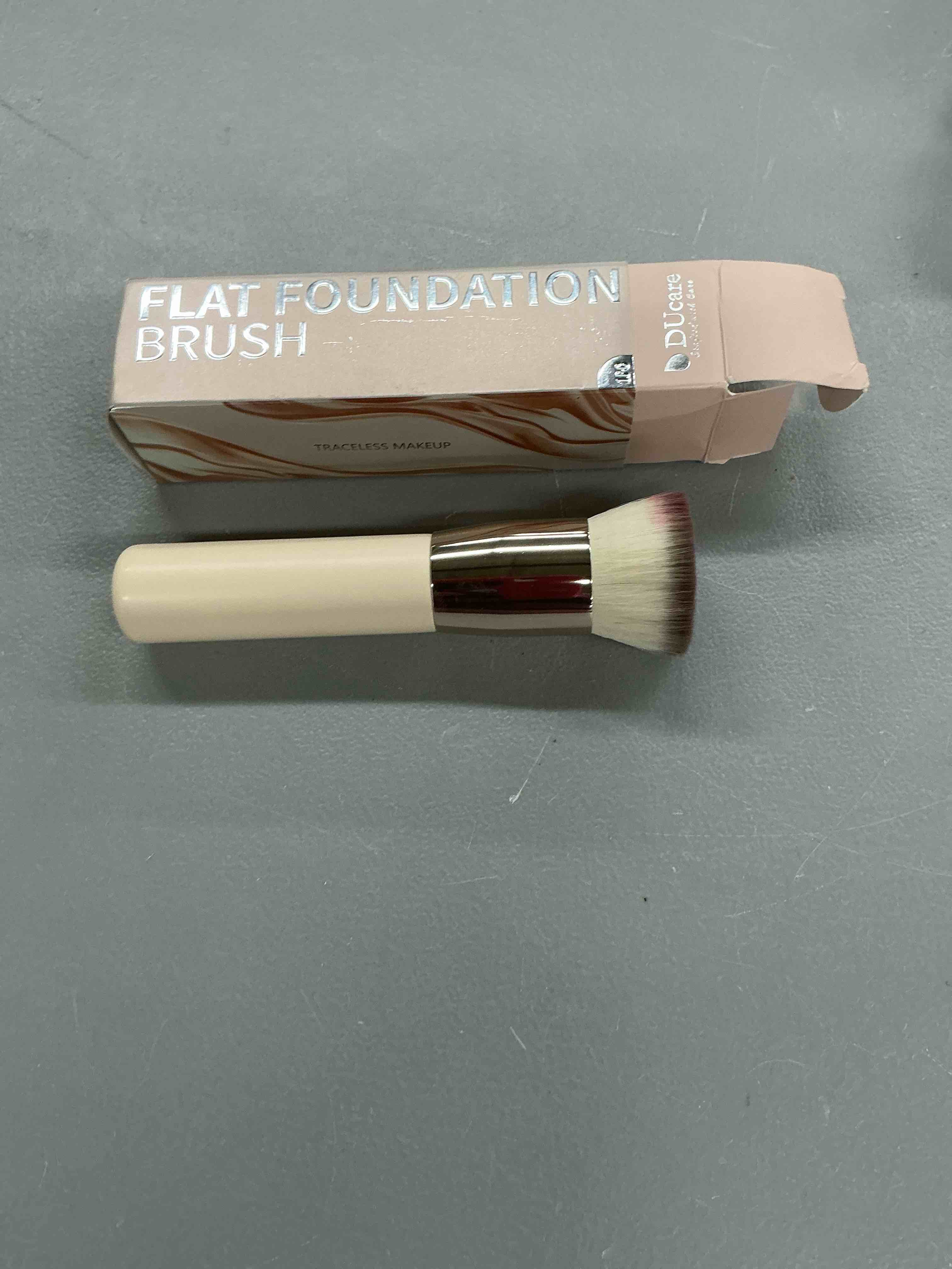 Condition photo showing Good Condition for ducare foundation brush,flat top kabuki brush synthetic professional makeup brush liquid blending mineral powder buffing stippling makeup tools,beige