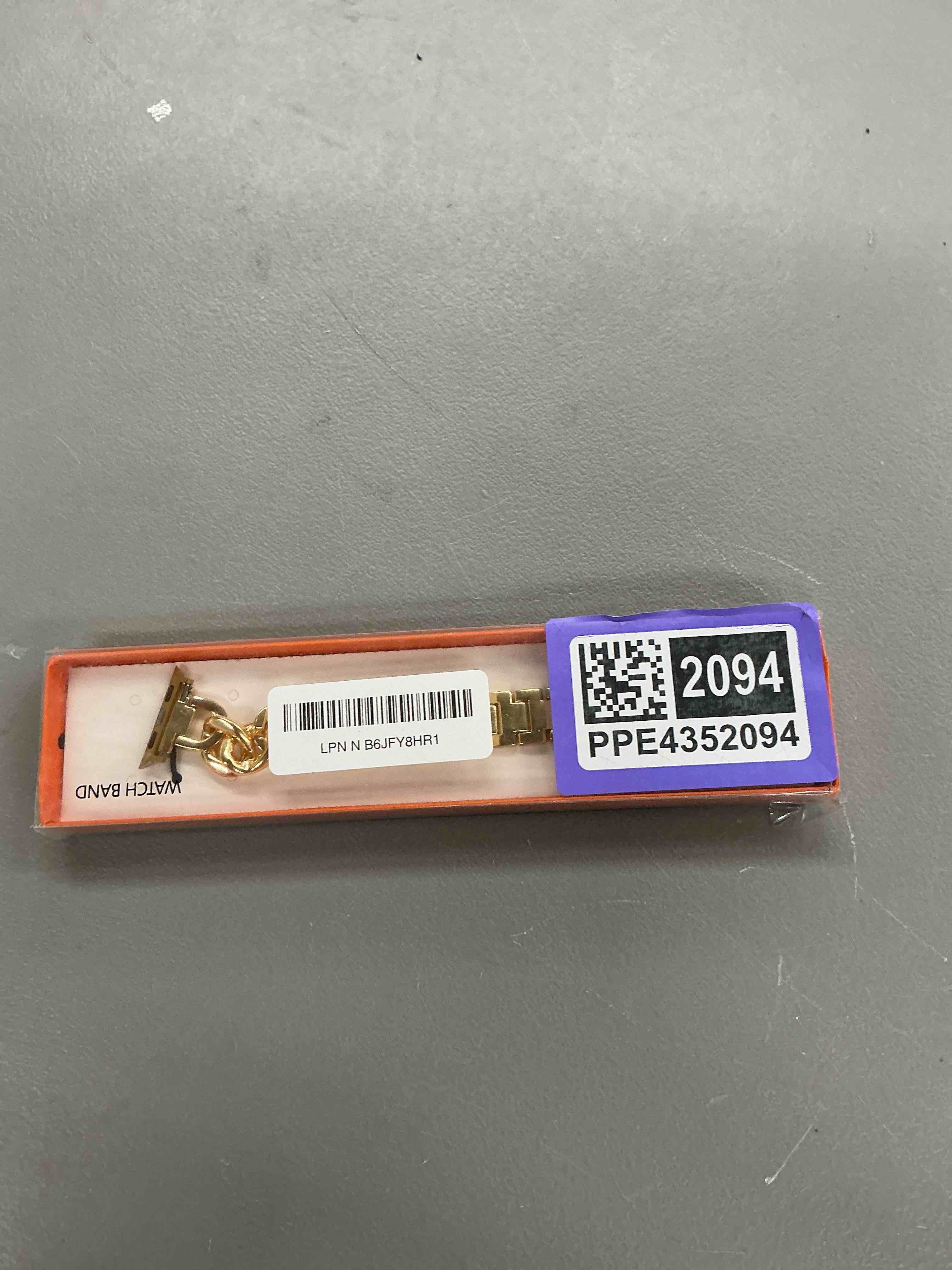 Condition photo showing Good Condition for watch bands for women compatible with apple watch 38mm 40mm 41mm 42mm 44mm 45mm 46mm 49mm metal band cowboy steel chain bracelet for iwatch series 11 10 9 8 7 6 5 4 se 3/2/1 women dressy watch band gold 41/40/38/42mm(series 10/11)