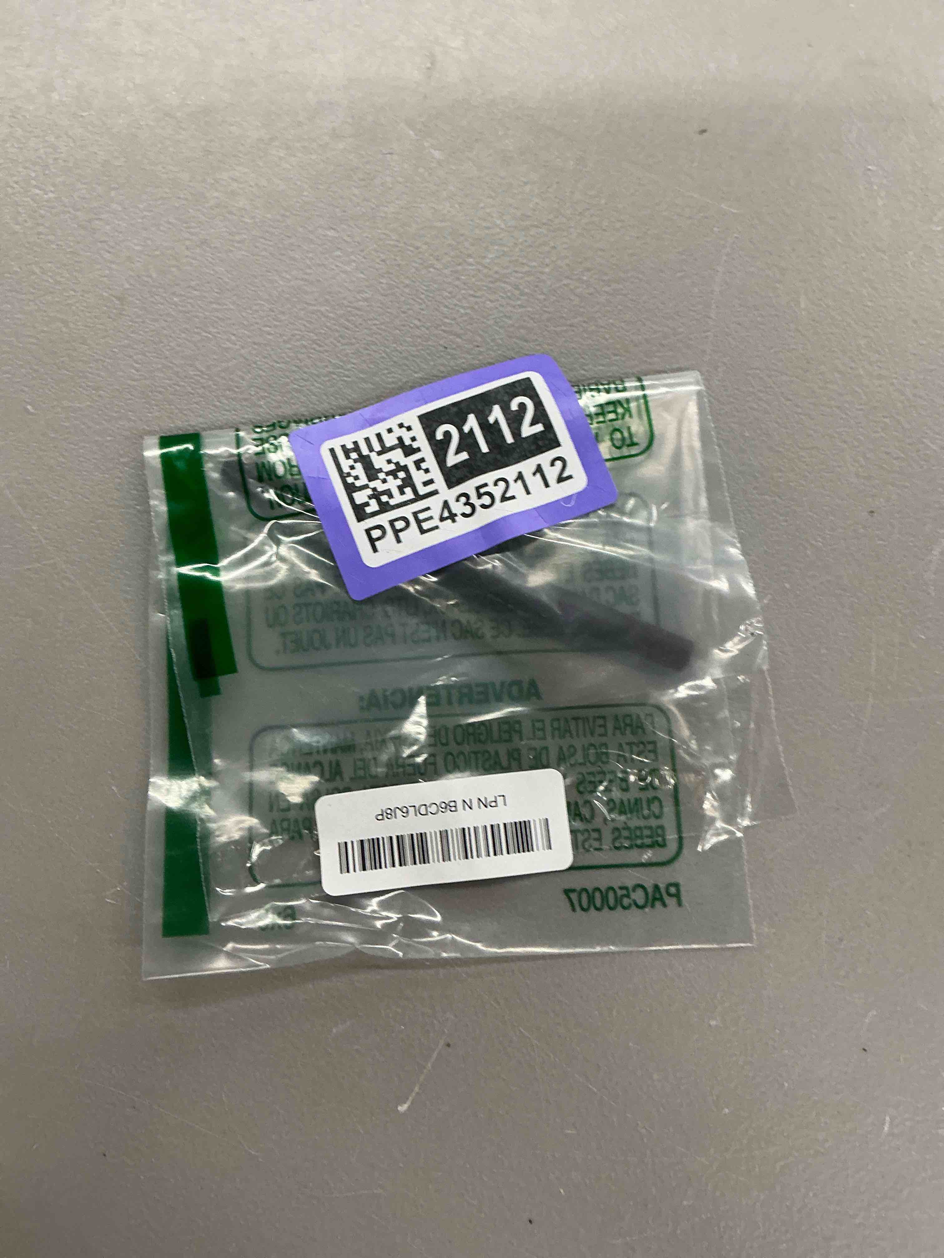 Condition photo showing Good Condition for araceli beauty liquid eyeliner pen - water resistant, smudge-proof, long-lasting, quick-dry formula for cat eye and winged looks - intense pigments eye liner (coffee) coffee / café