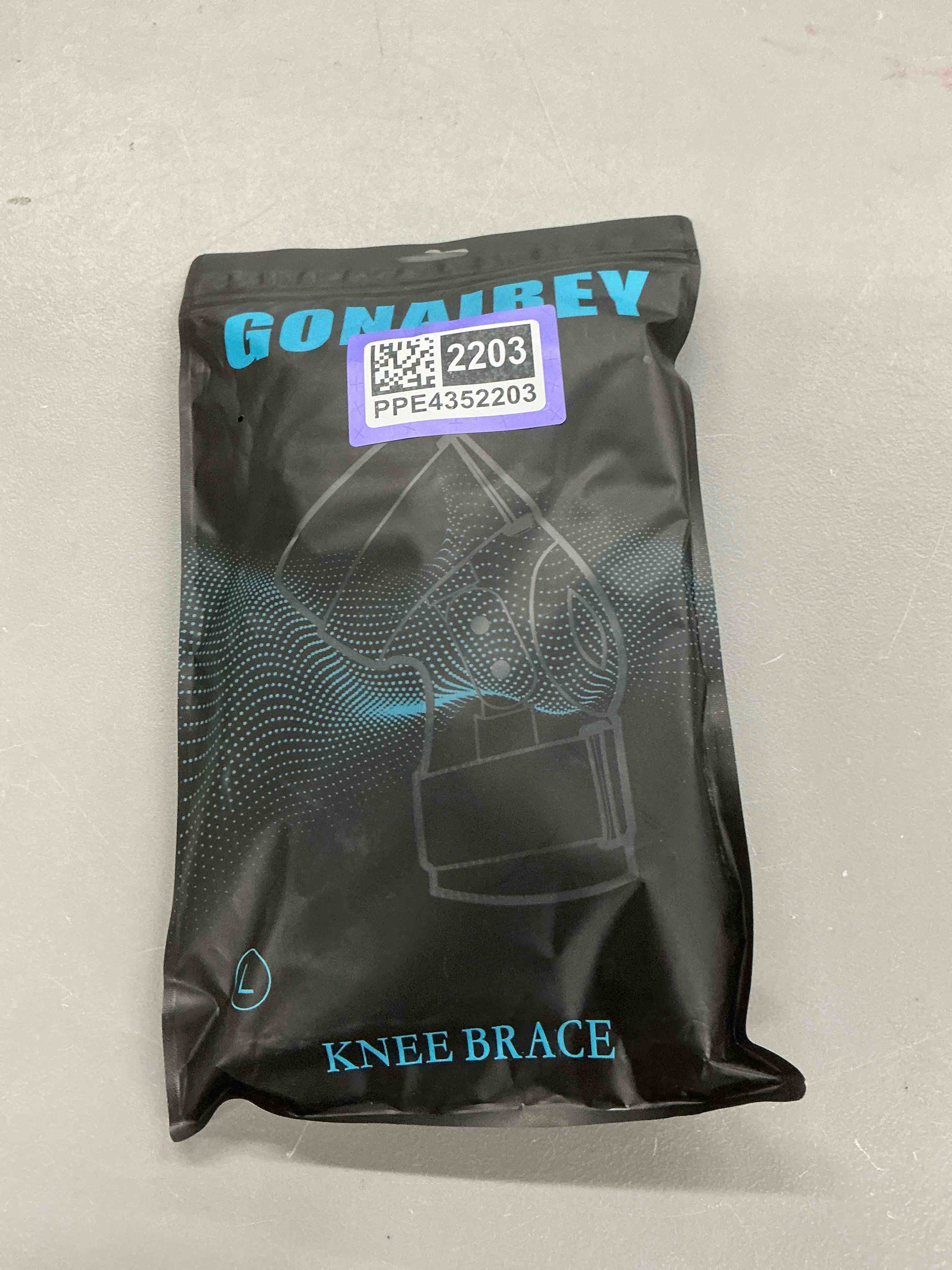 Condition photo showing Good Condition for decompression knee brace, stable support of the knee, pain relief large-most people fit size 17"-22"