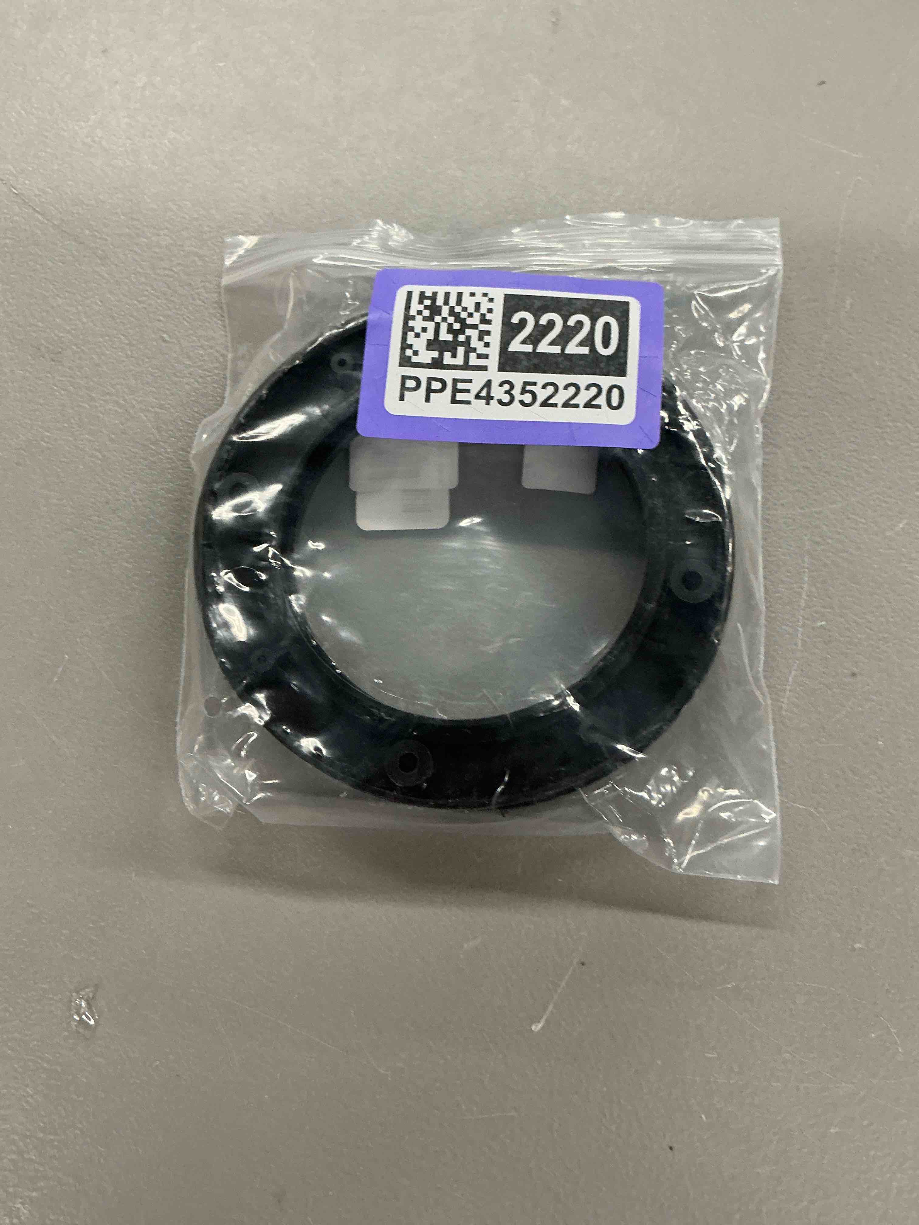 Condition photo showing Good Condition for bokwin 2 pcs universal fit car speaker spacer 4 inch adaptor ring mounting bracket plastic car stereo speakers spacer(black)