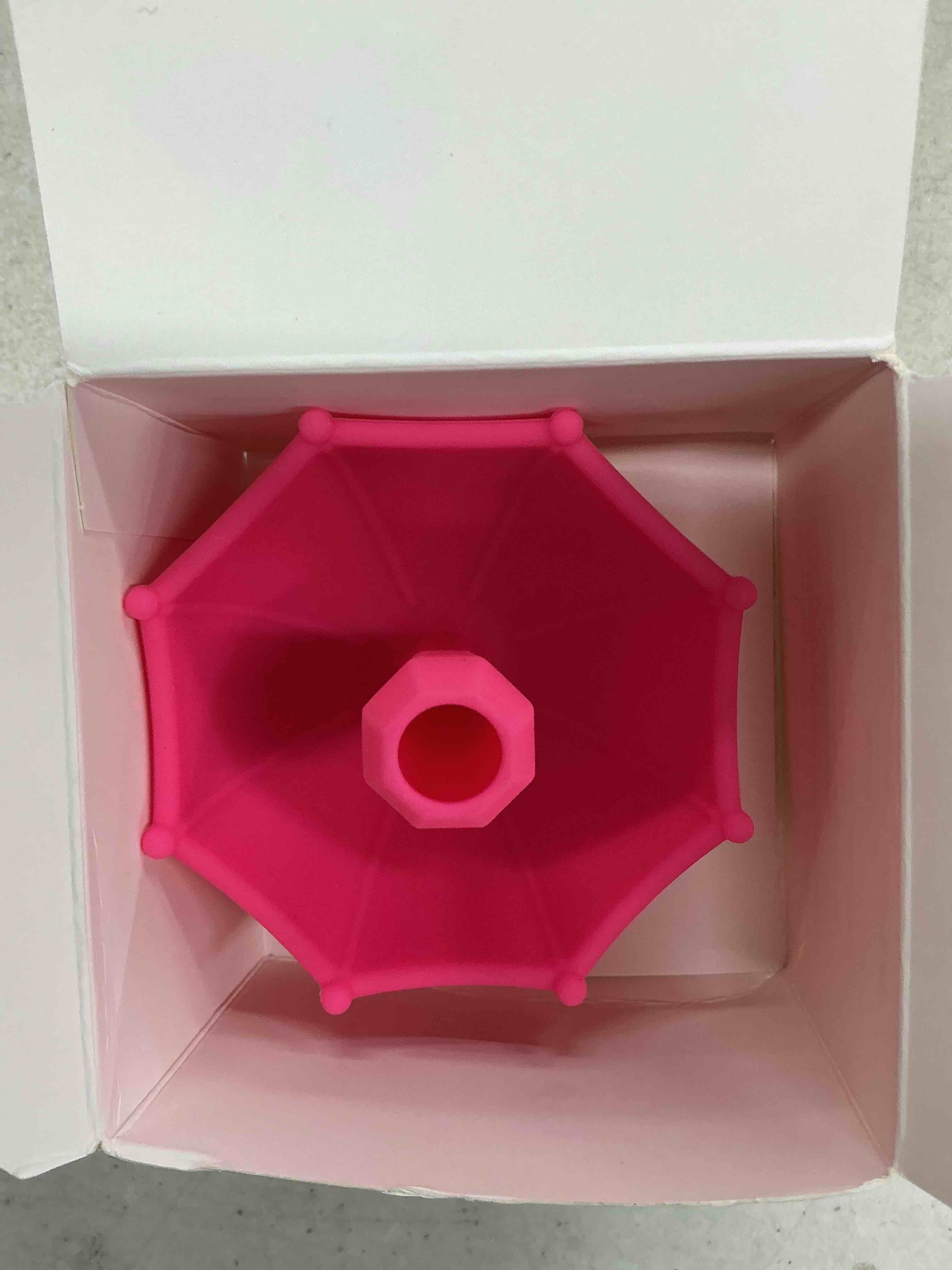 Condition photo showing Good Condition for umbrella funnel food grade silicone collapsible new year christmas birthday gifts creative and practical gifts (pink)