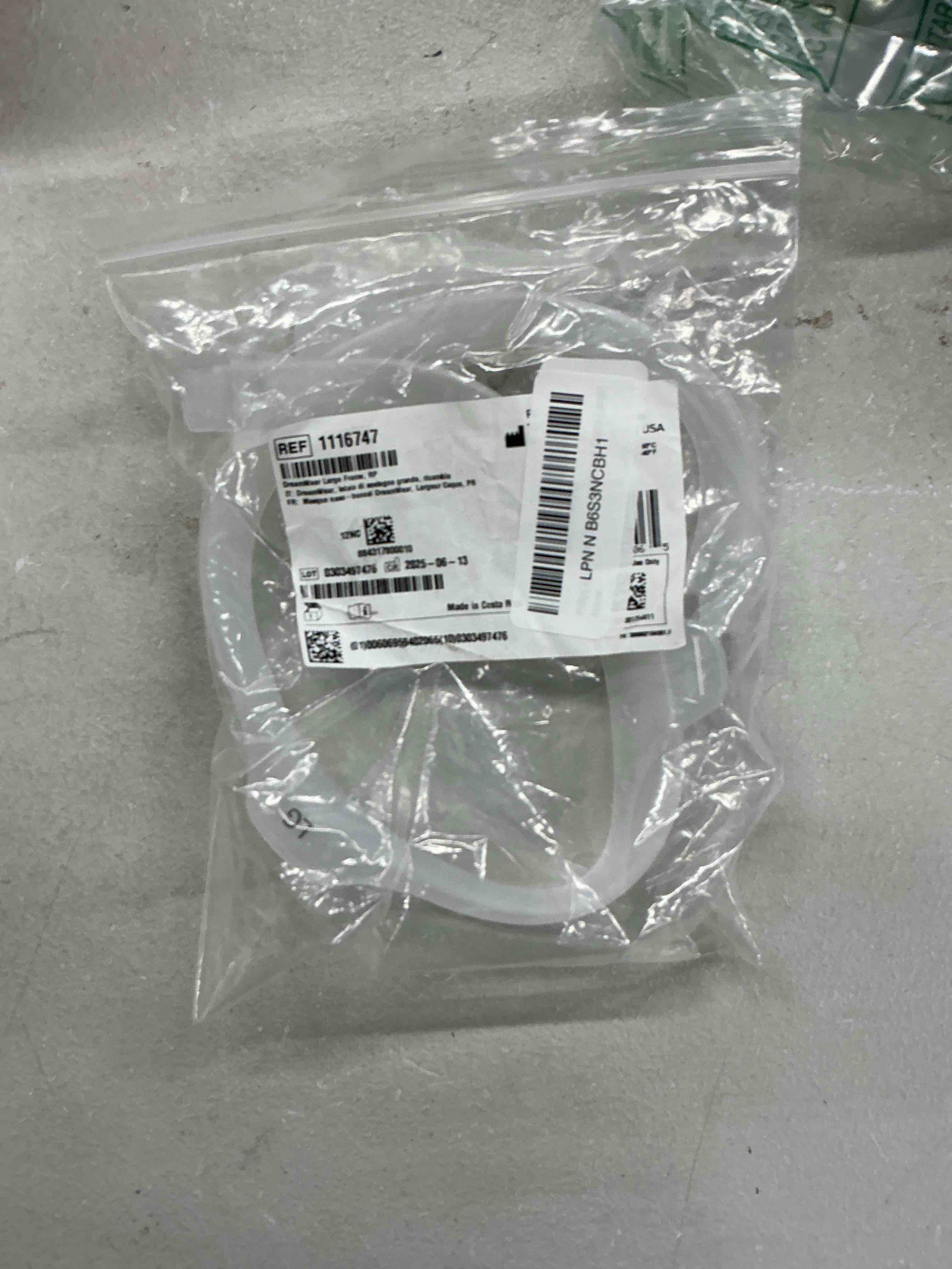 Condition photo showing Good Condition for philips respironics dreamwear nasal mask frame (large)