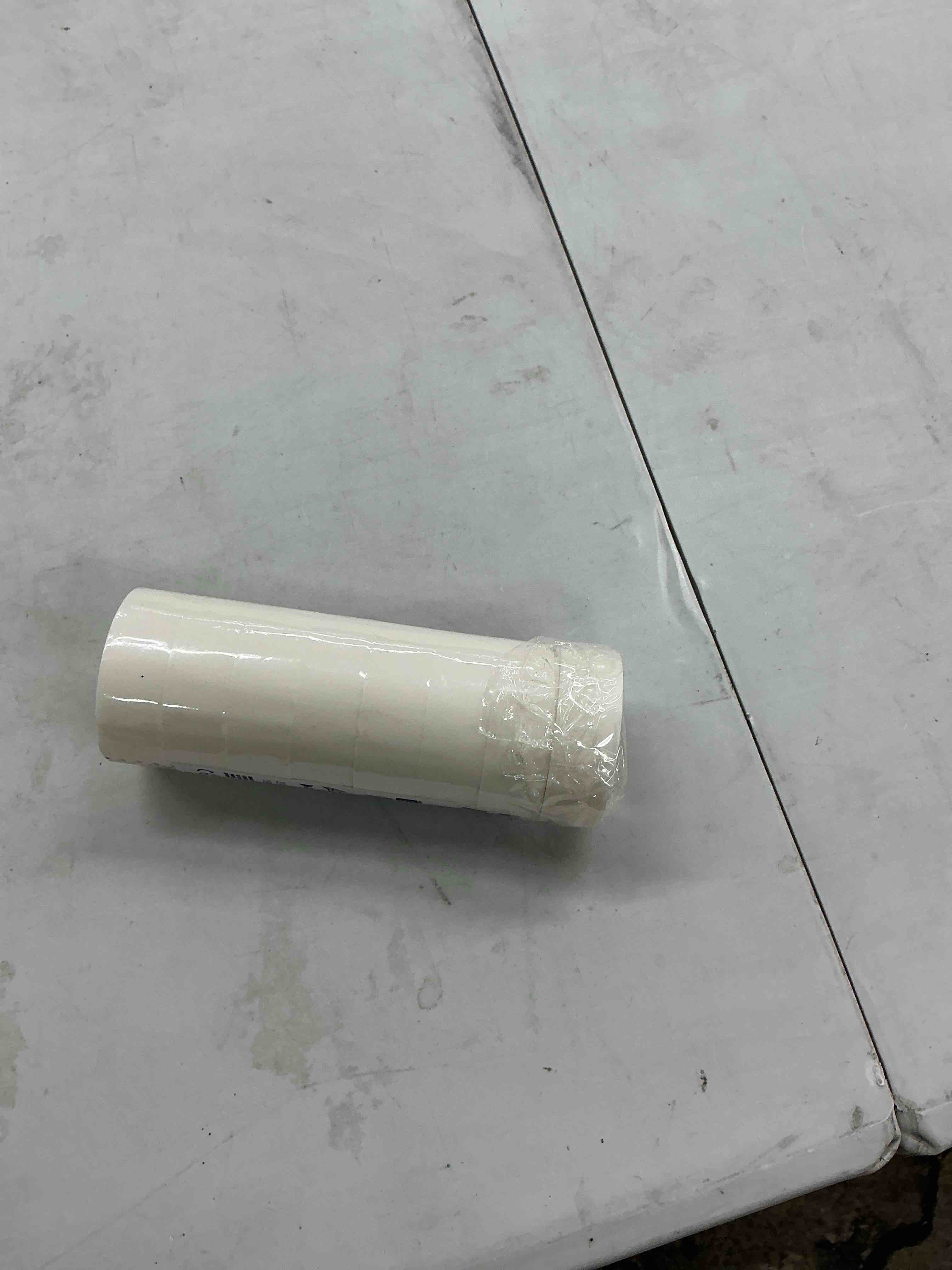 Condition photo showing New/Like New for invisible tape matte finish transparent clear home office supplies tape refills for scotch tape dispenser refill value pack 8 rolls of tape 3/4 x 1299 inches 39 yd 19mm x 33m (8)