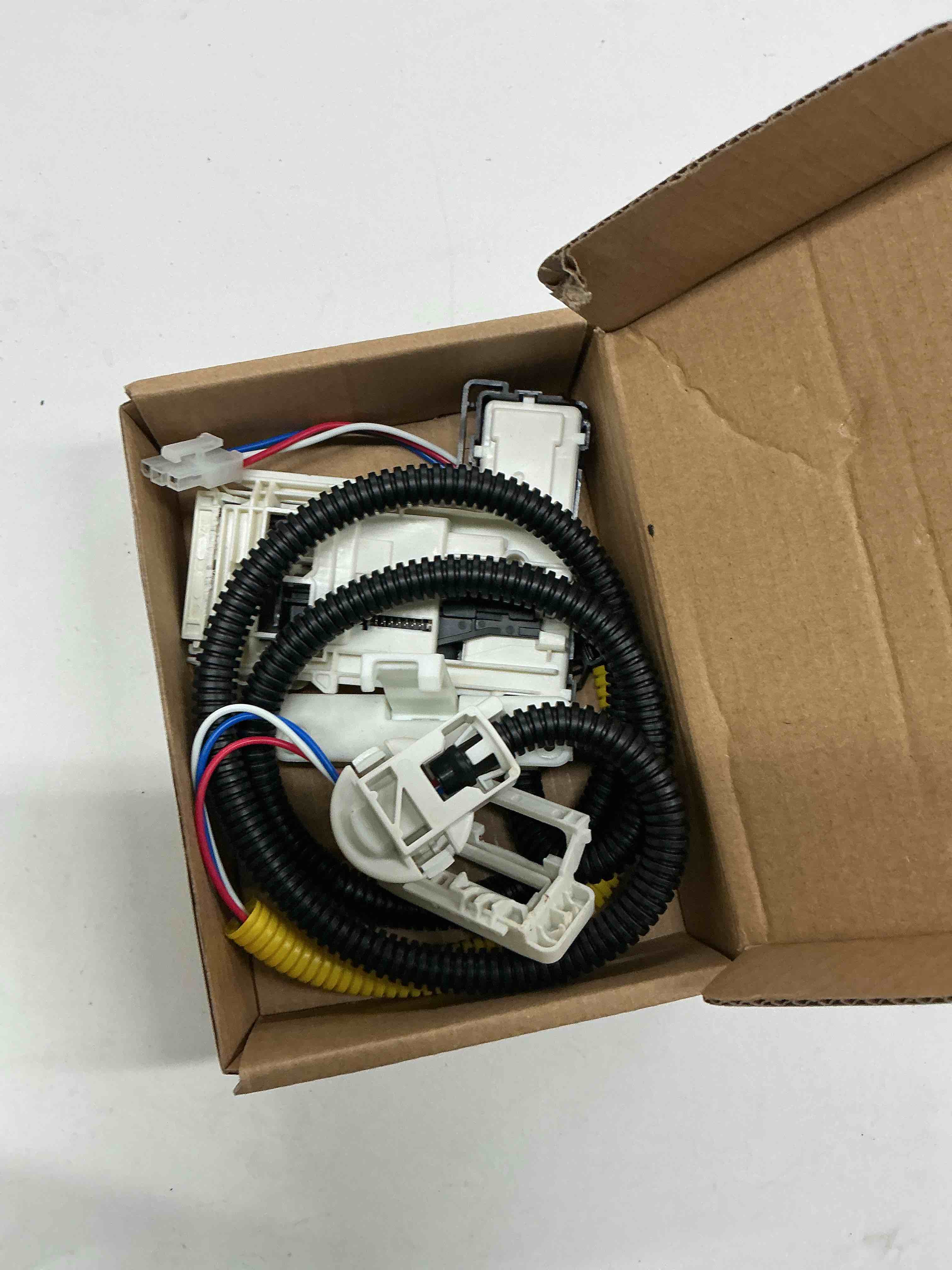 https://s3.amazonaws.com/lotting-images-prod/EmanualPiazza/PPE4359898_1778160101156.jpeg