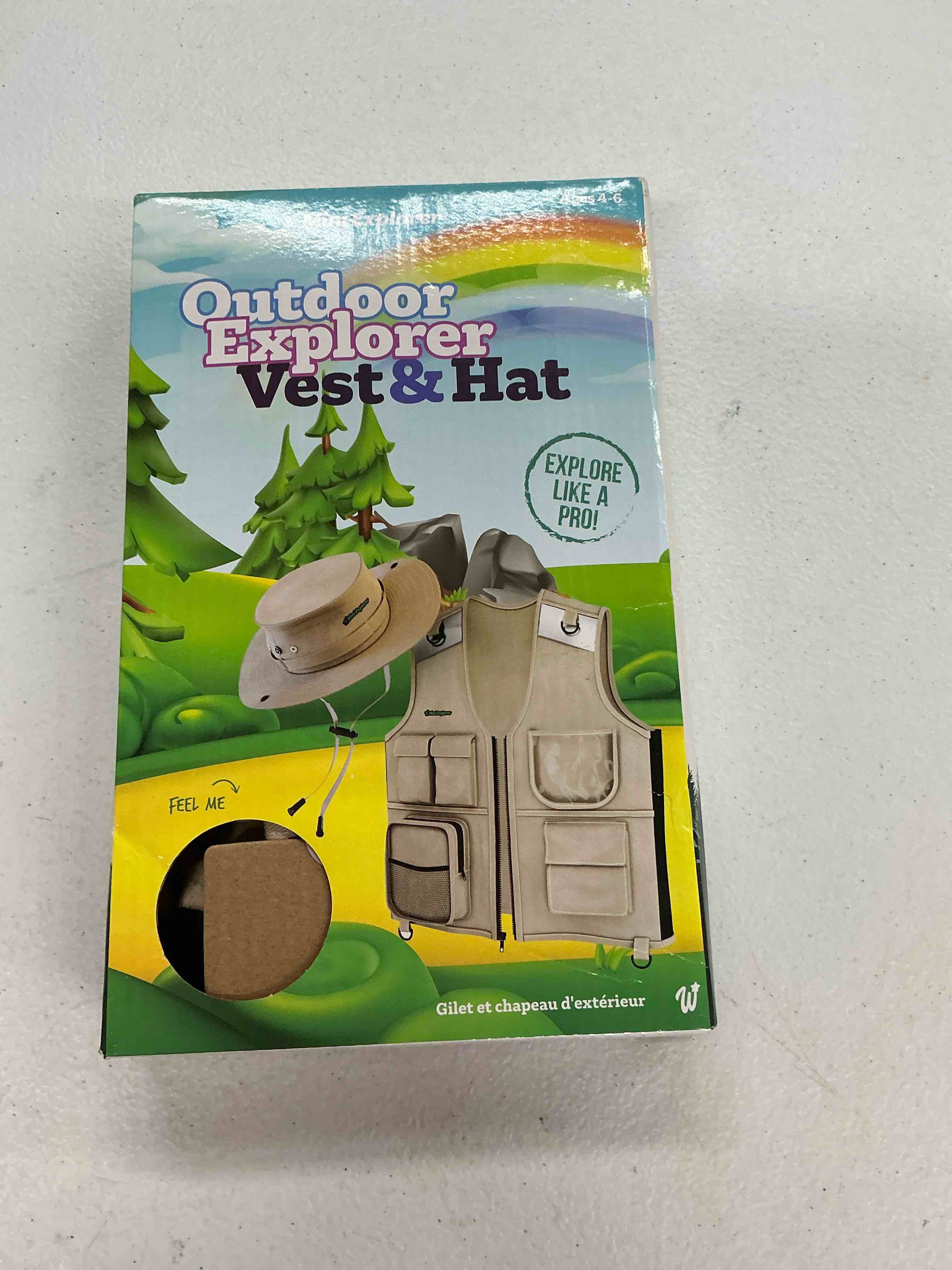 Condition photo showing Good Condition for kids explorer vest and hat costume - backyard safari cargo vest kid outdoor activity - gifts for young kids, boys and girls ages 3-6