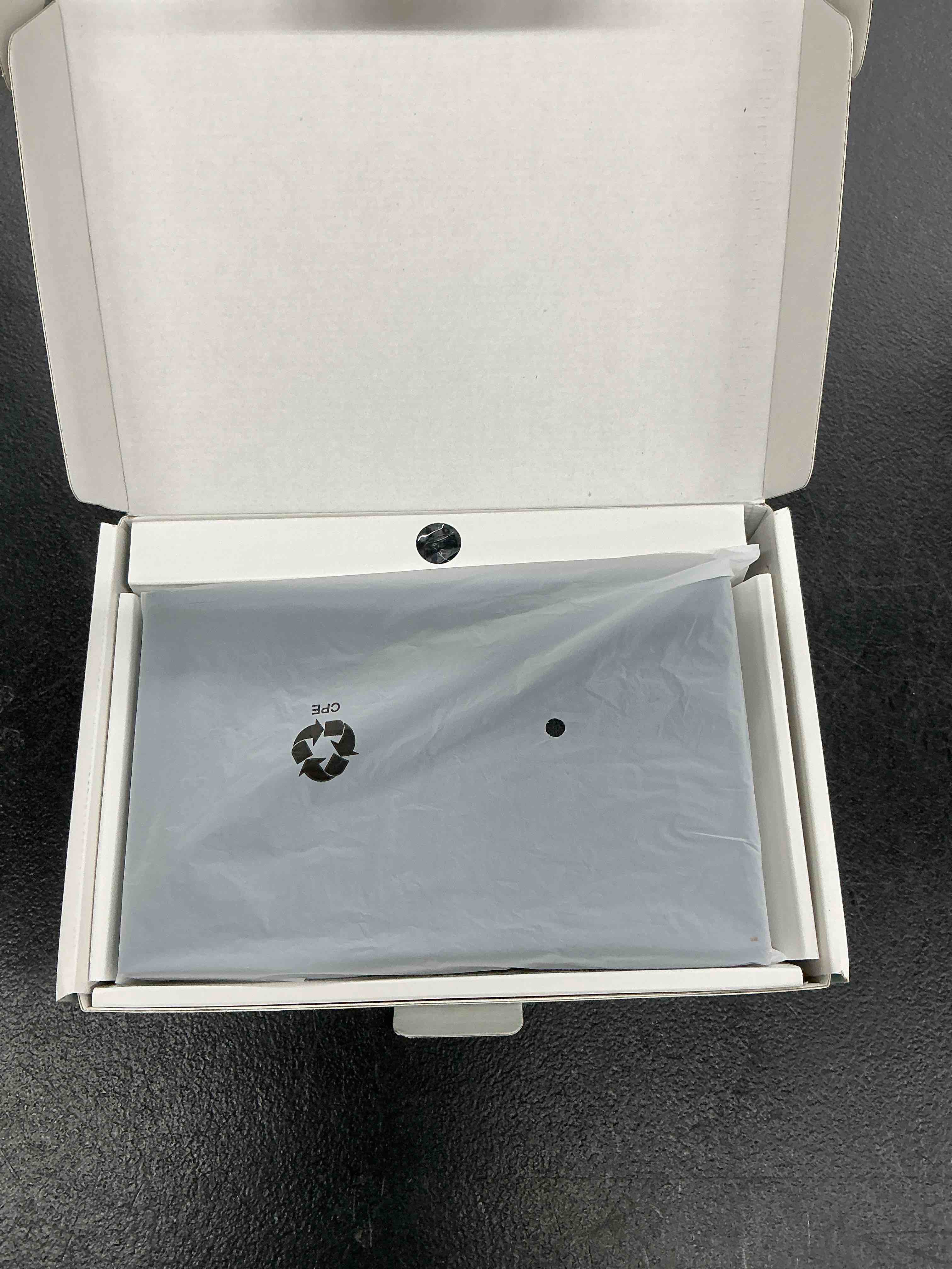https://s3.amazonaws.com/lotting-images-prod/EmanualPiazza/PPE4807485_1779479067024.jpeg