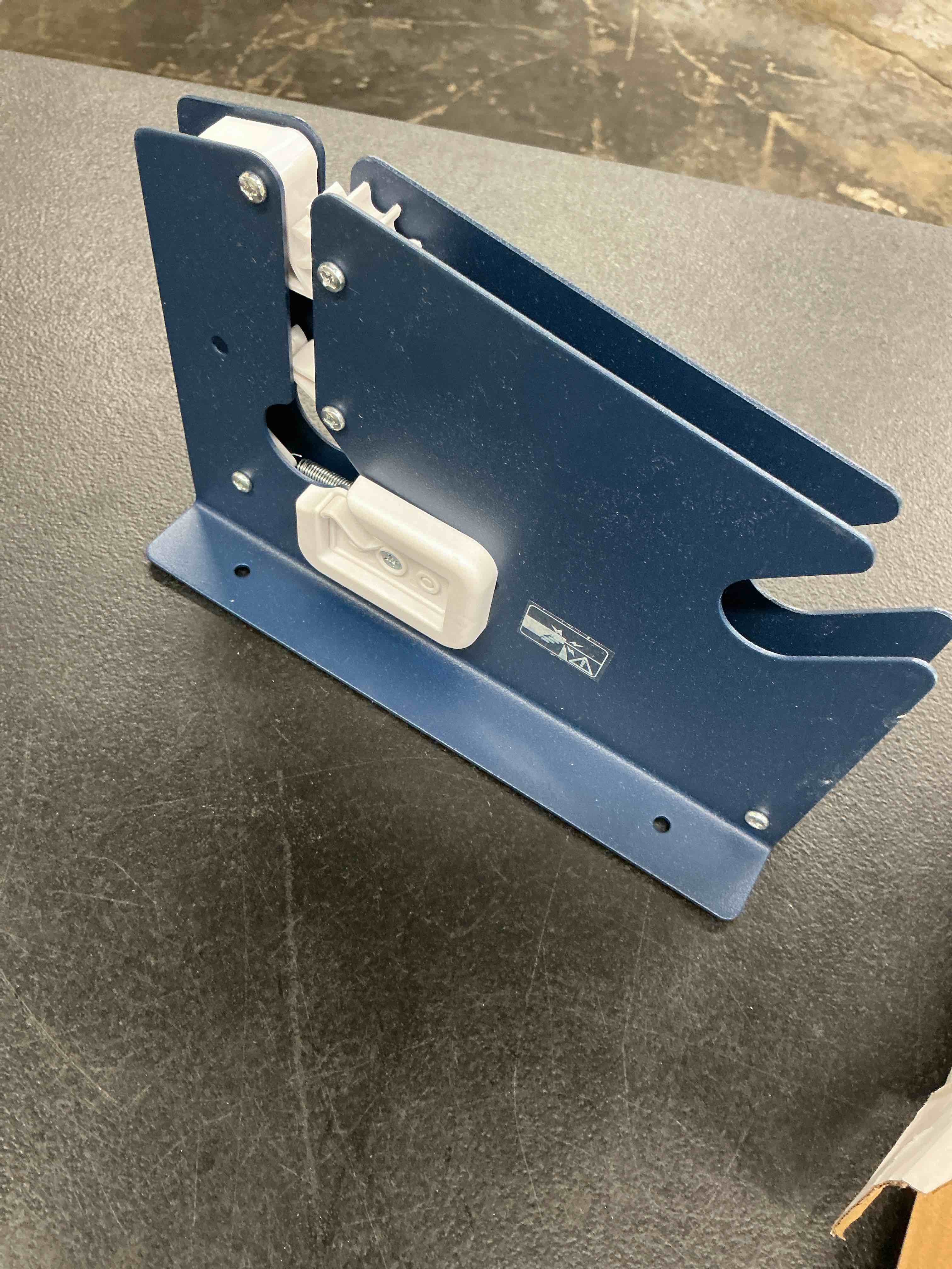 https://s3.amazonaws.com/lotting-images-prod/EmanualPiazza/PPE4807699_1779811499789.jpeg