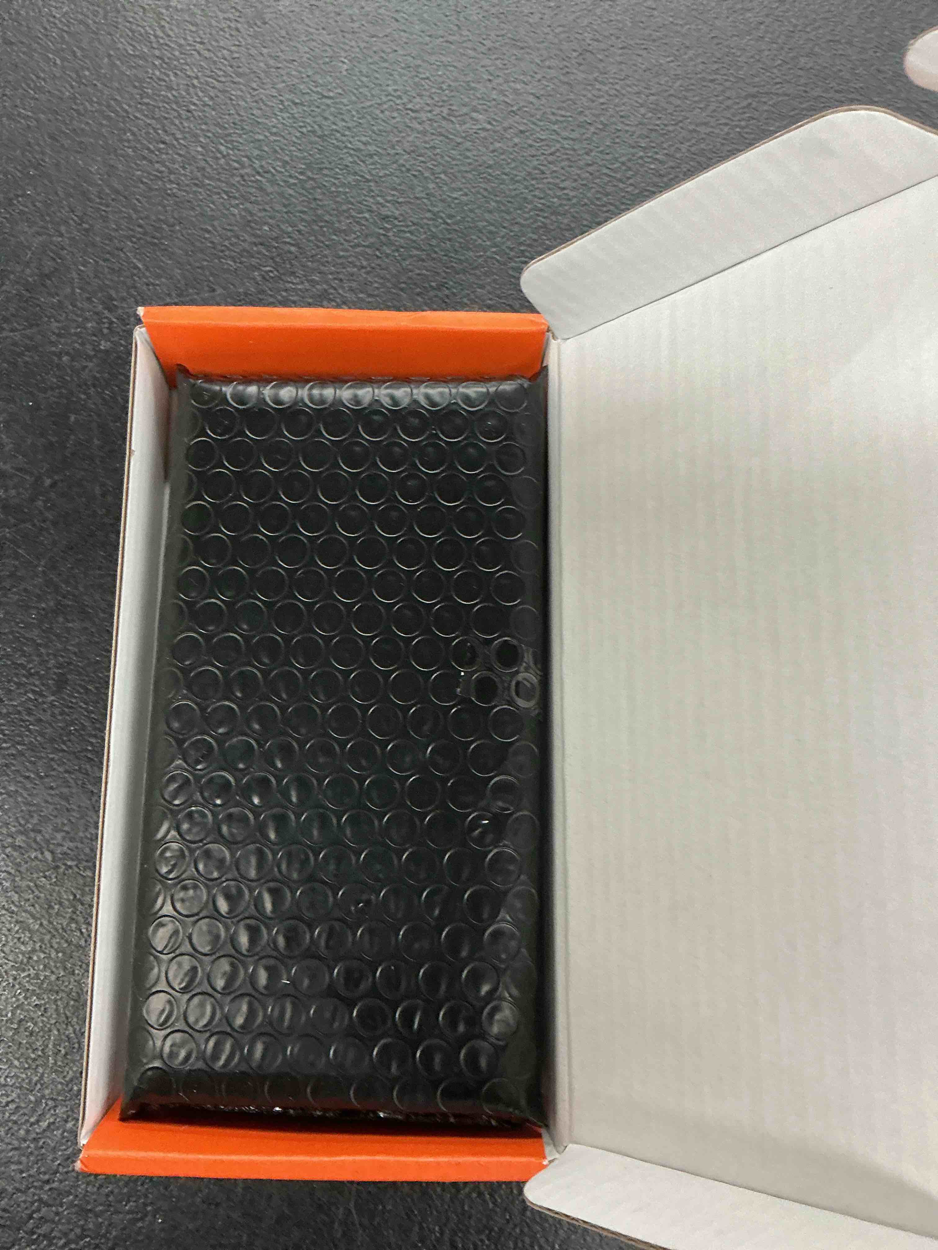 https://s3.amazonaws.com/lotting-images-prod/EmanualPiazza/PPE4807803_1779819592869.jpeg