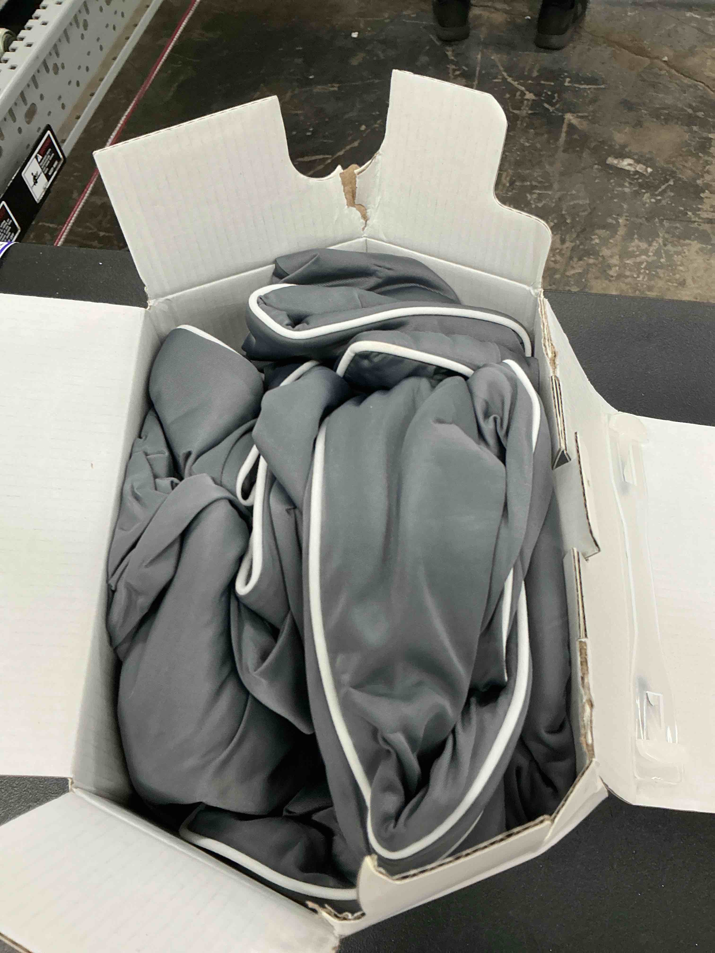 https://s3.amazonaws.com/lotting-images-prod/EmanualPiazza/PPE4807813_1779820374572.jpeg