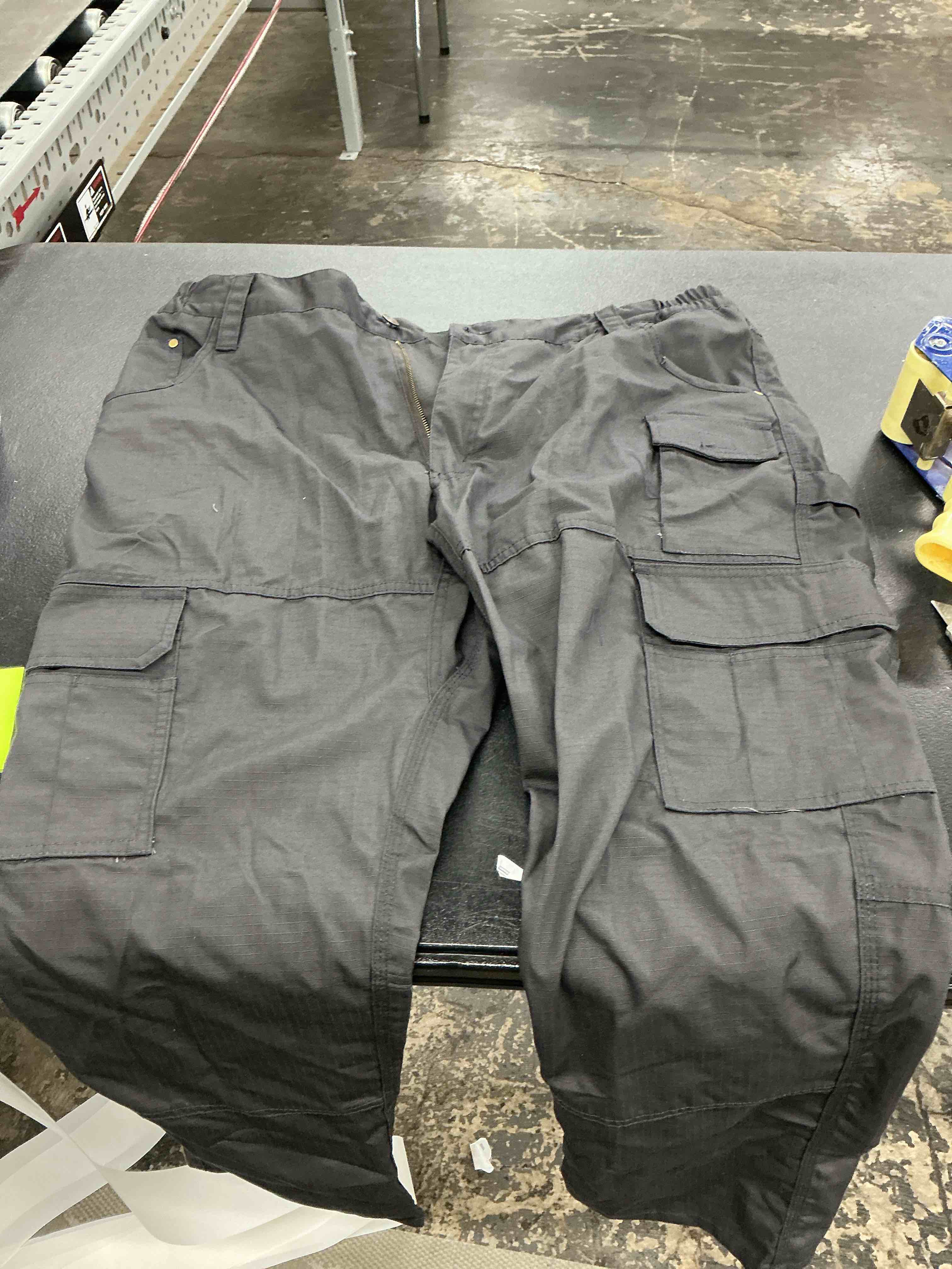 https://s3.amazonaws.com/lotting-images-prod/EmanualPiazza/PPE4809636_1780508961092.jpeg