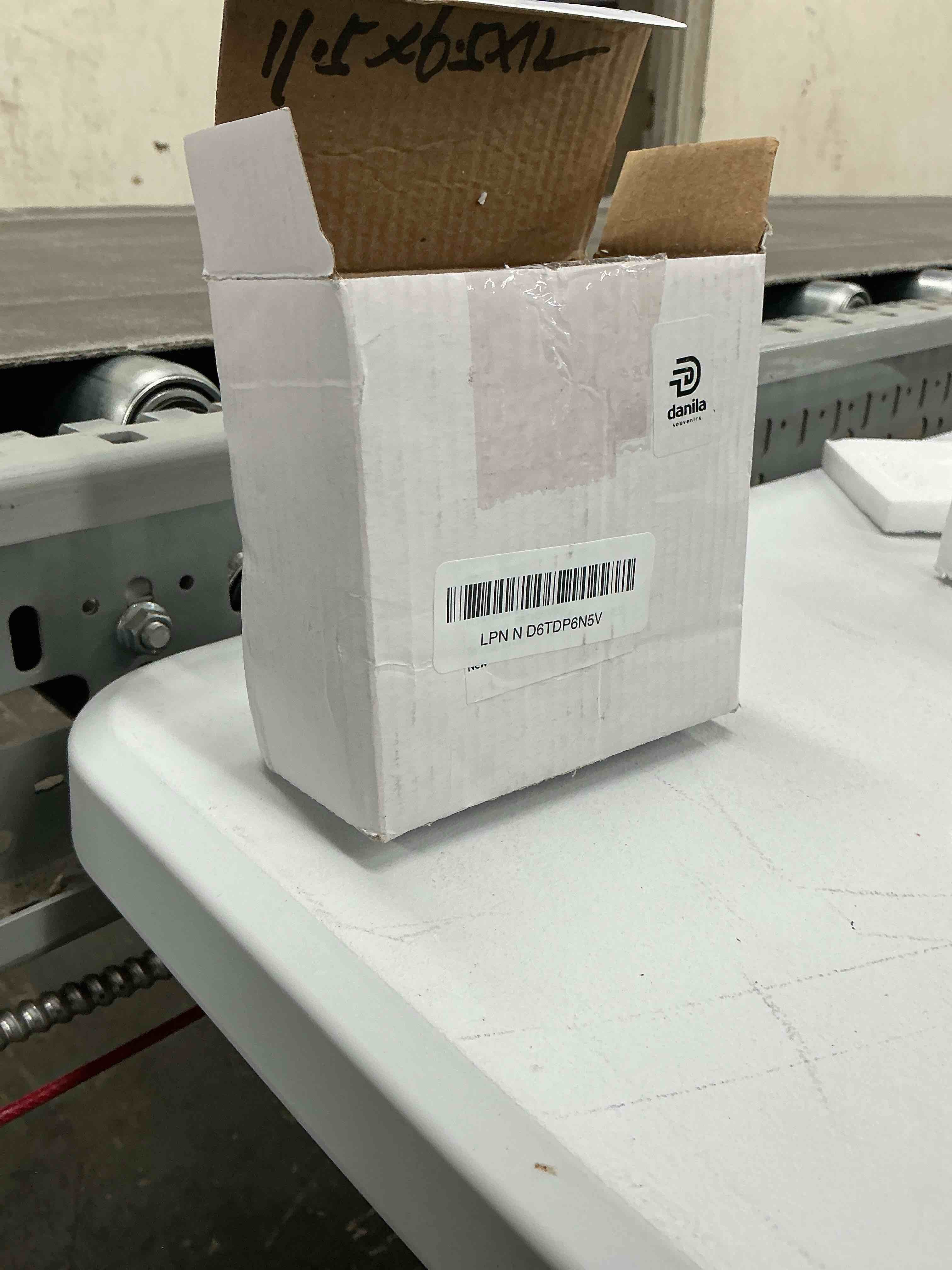 https://s3.amazonaws.com/lotting-images-prod/EmanualPiazza/PPE4811053_1780691791950.jpeg
