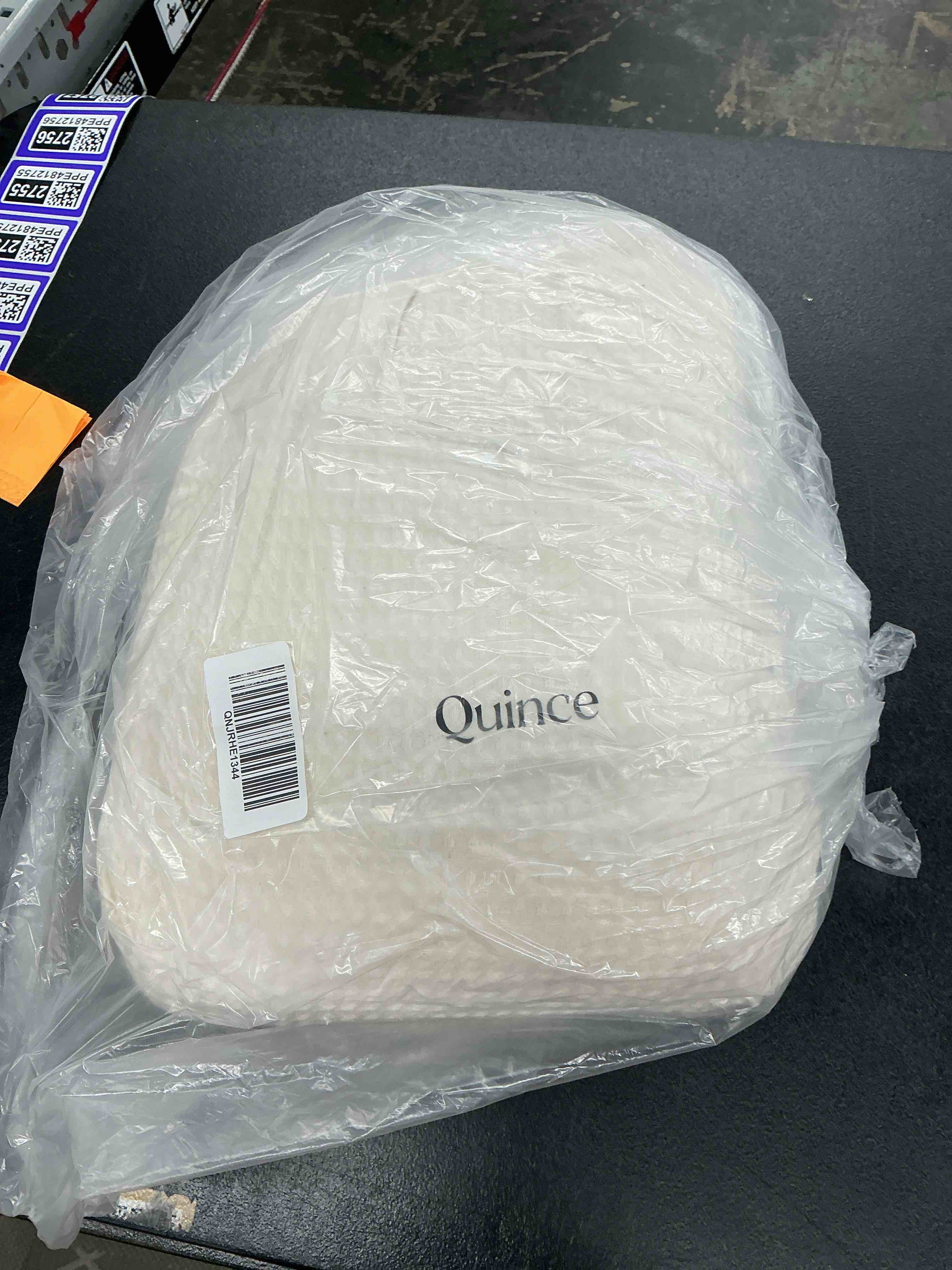 Condition photo showing Good Condition for quince organic cotton gauze duvet cover set, king/cal king, undyed