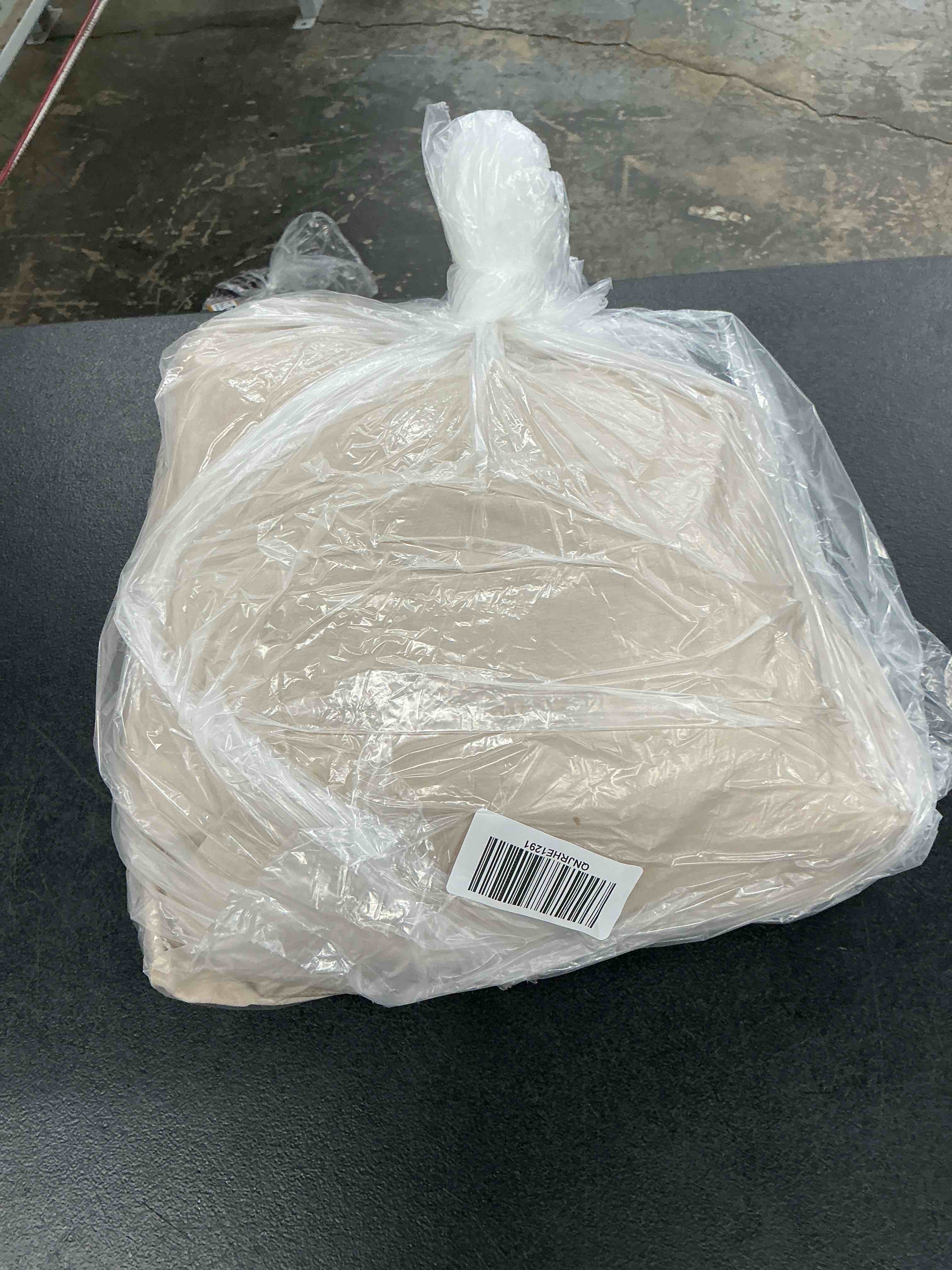 Condition photo showing Good Condition for quince organic luxe honeycomb duvet cover set, full/queen, sand