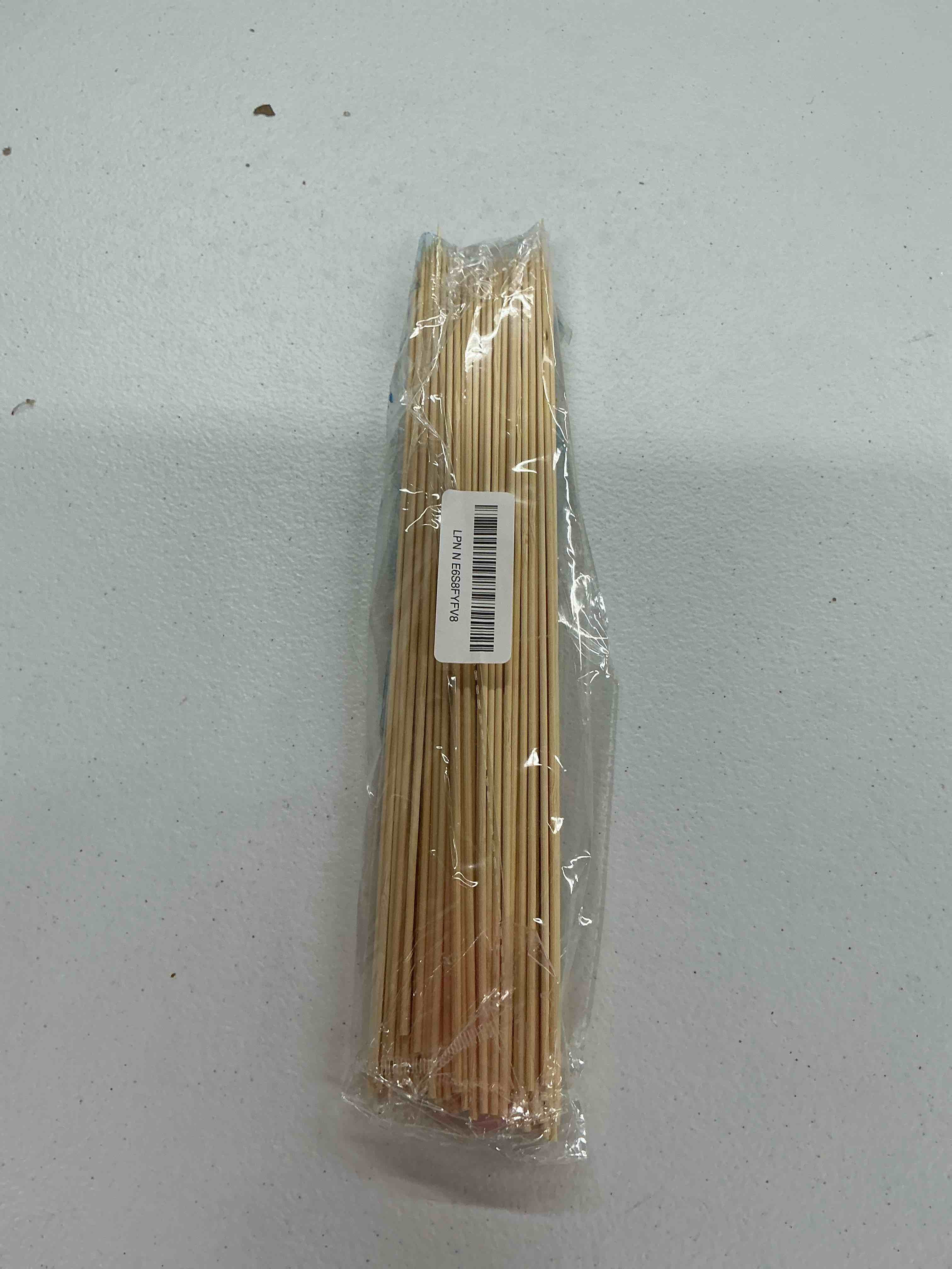 Condition photo showing Good Condition for 100pcs natural bamboo skewers 11.81-inch wooden skewers for grilling, shish kabob, bbq, and kebabs, durable single-point ends, fruits & crafts